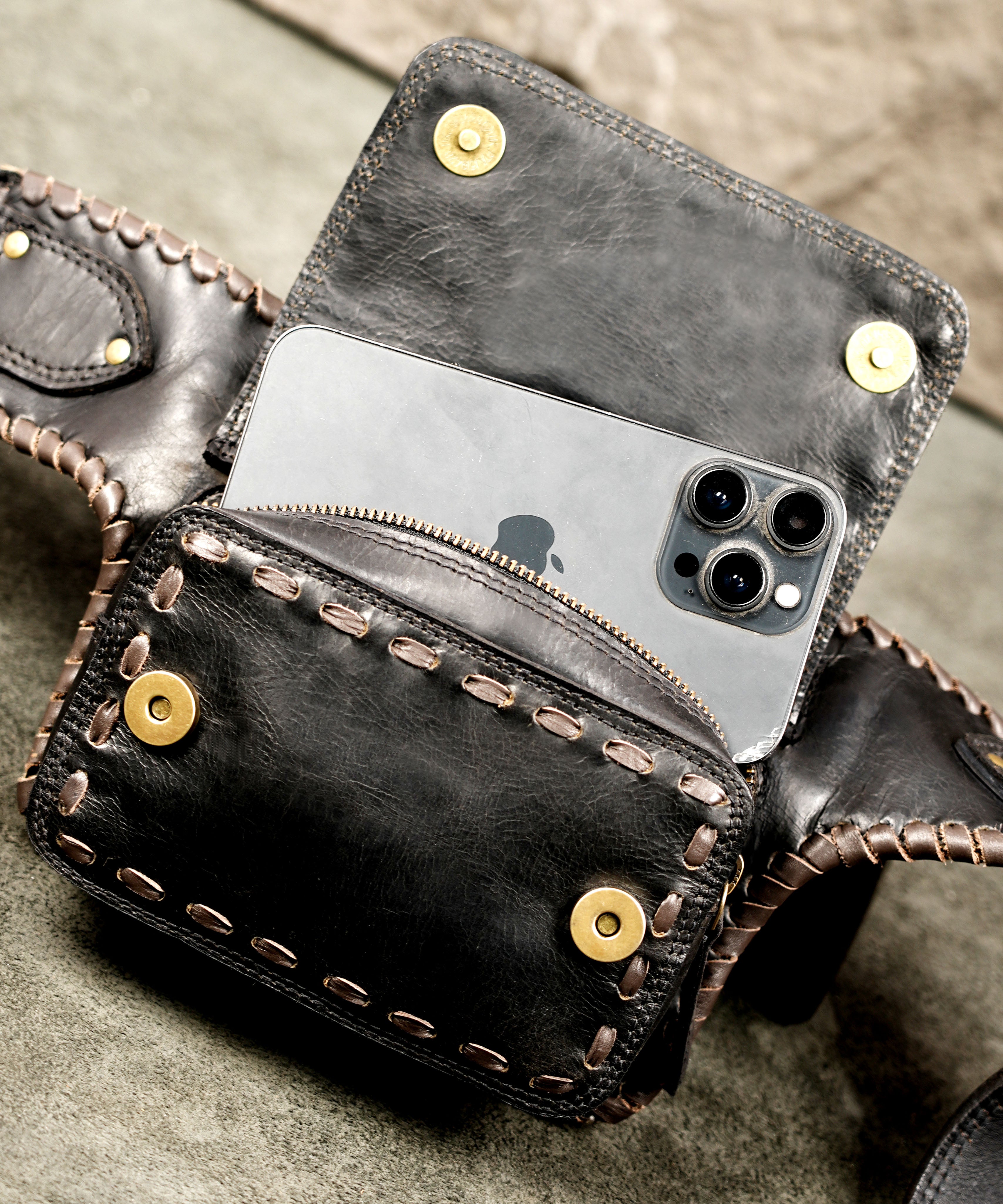 Black leather waist pouch for men and women