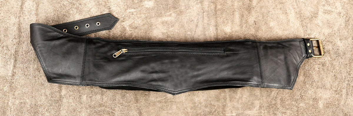 Outdoor travel black leather utility belt with secure pockets