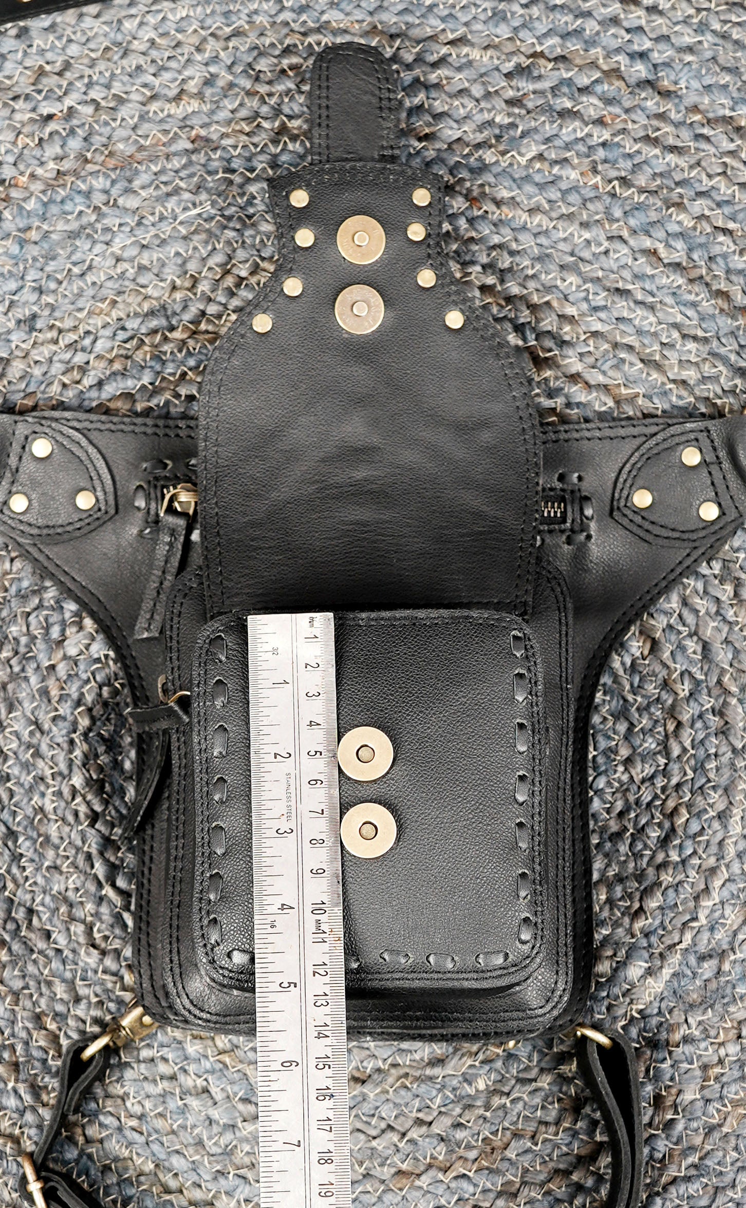 Leather waist thigh bag for travel and events