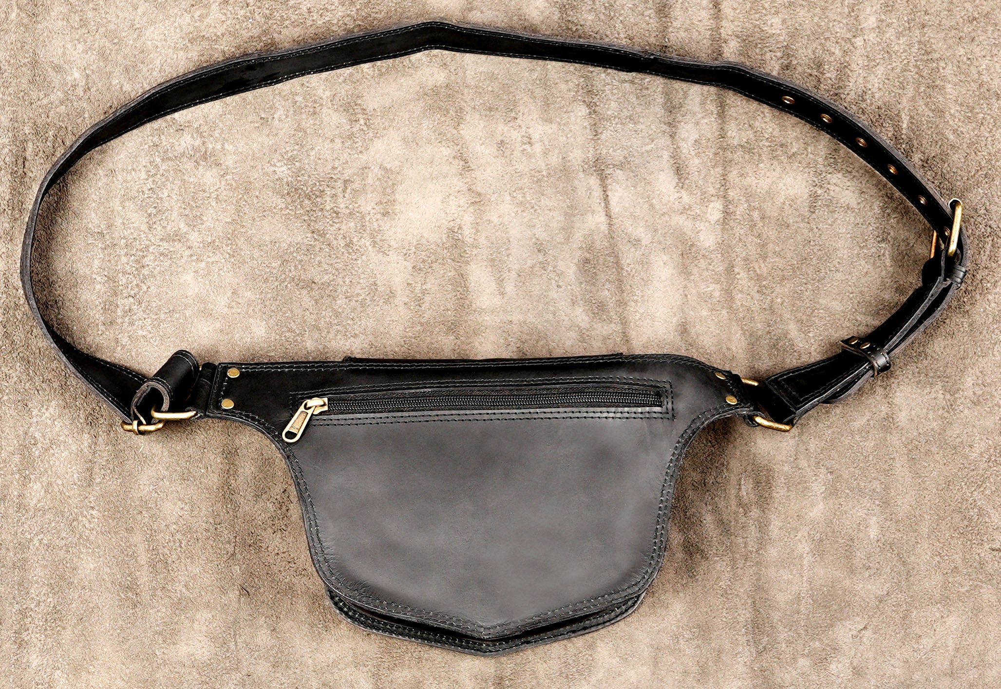 Black leather everyday carry pouch