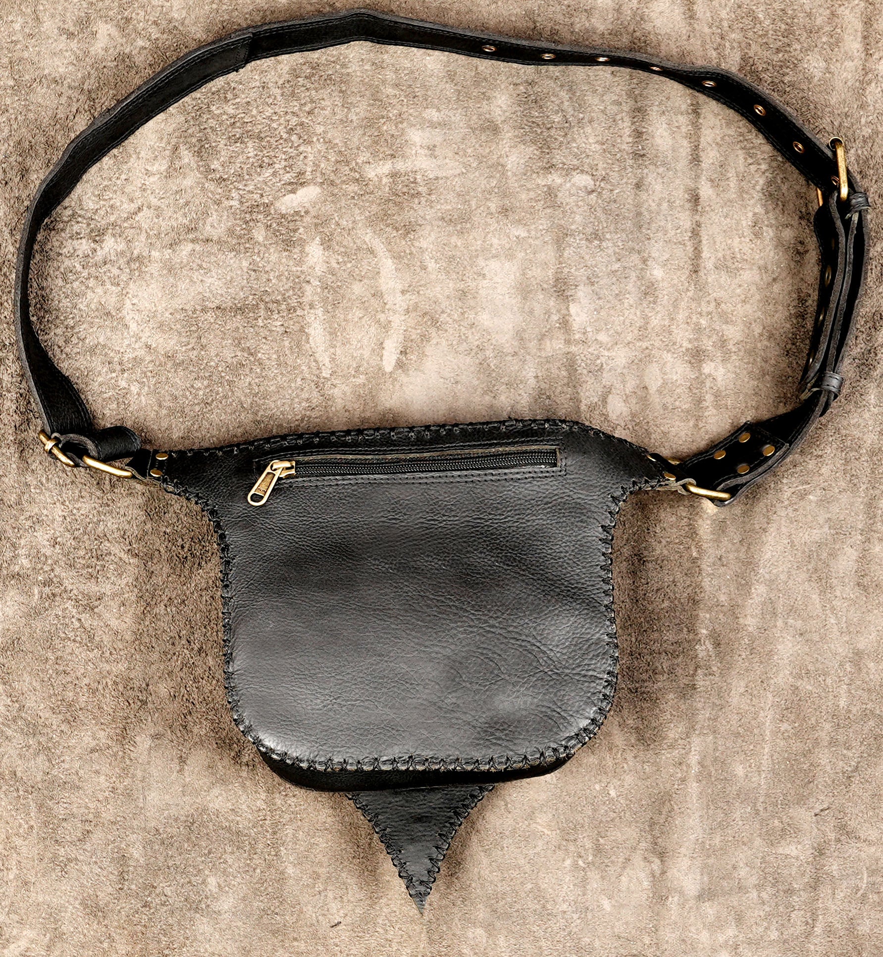 Leather Renaissance hip belt with natural stone