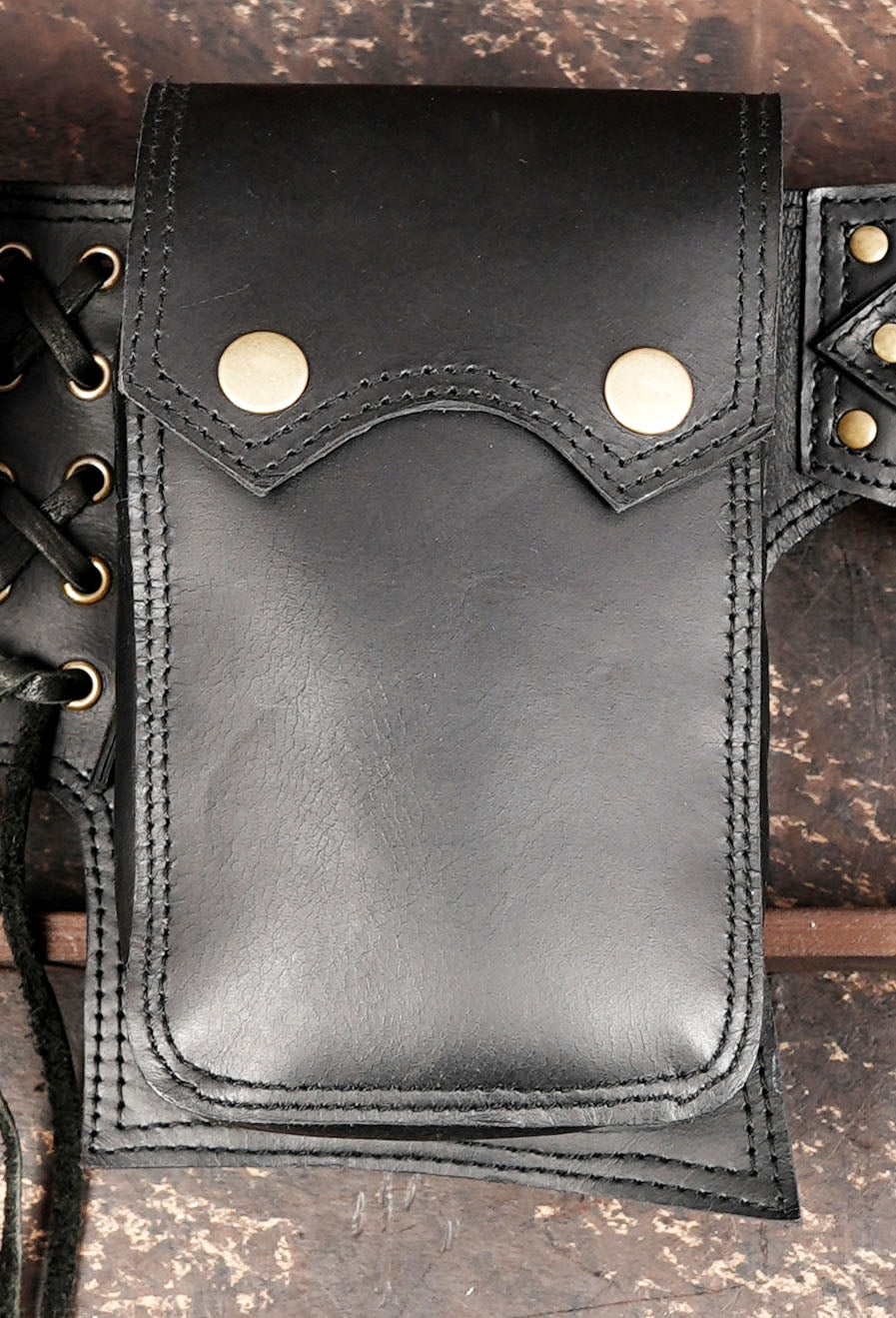 Leather waist belt with multiple pockets