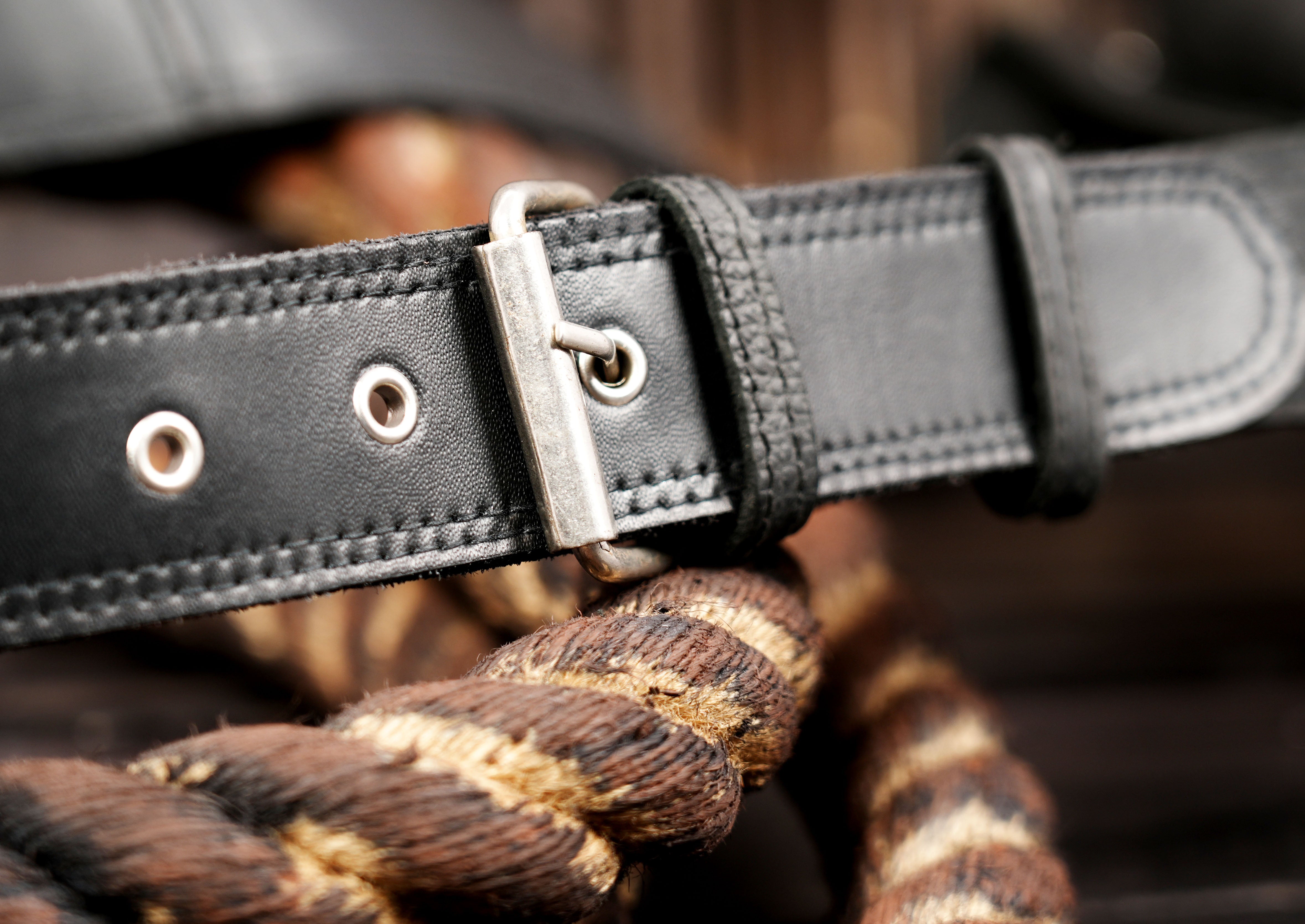 Minimal leather waist belt with front pocket