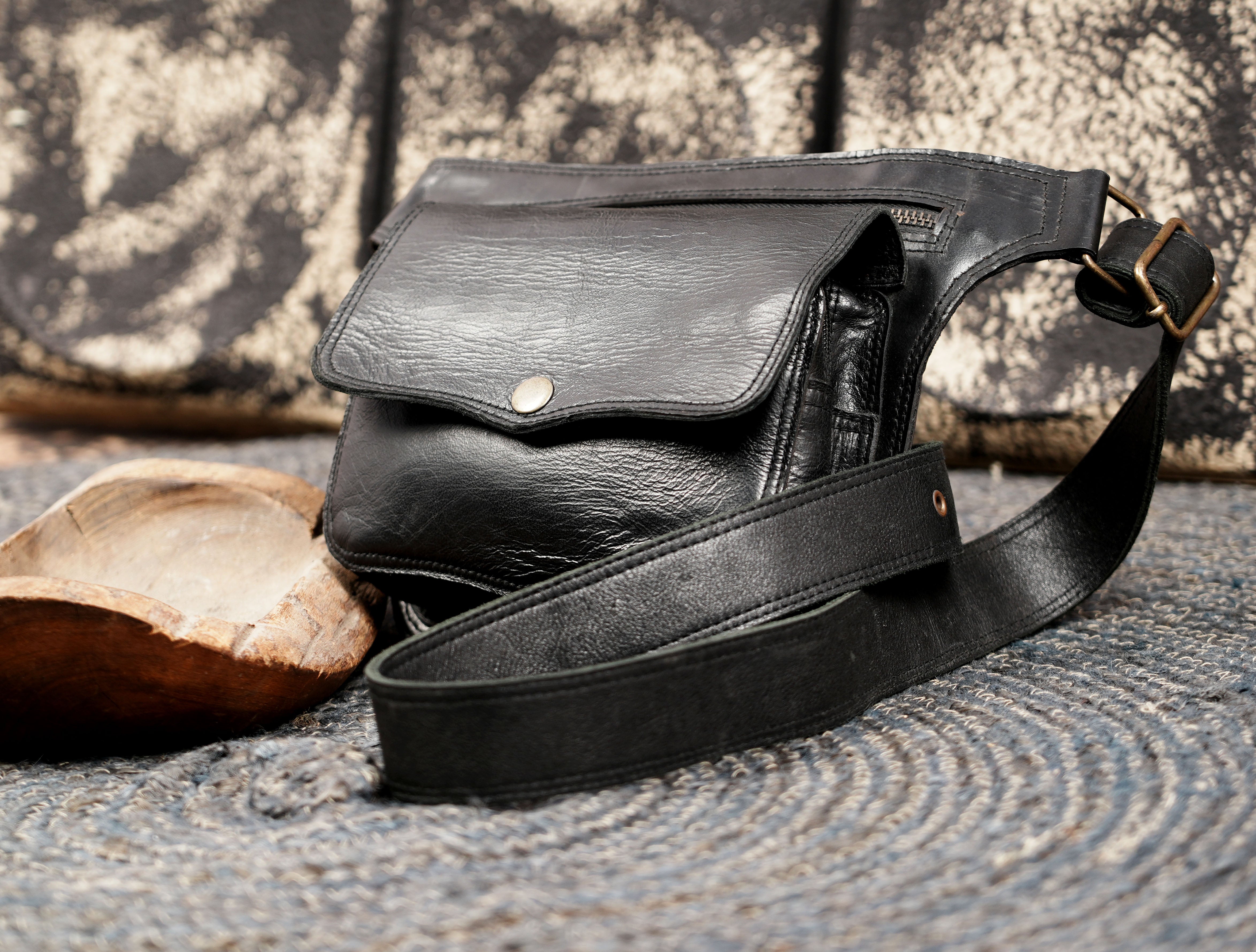 Minimal leather waist belt with front pocket for phone and wallet