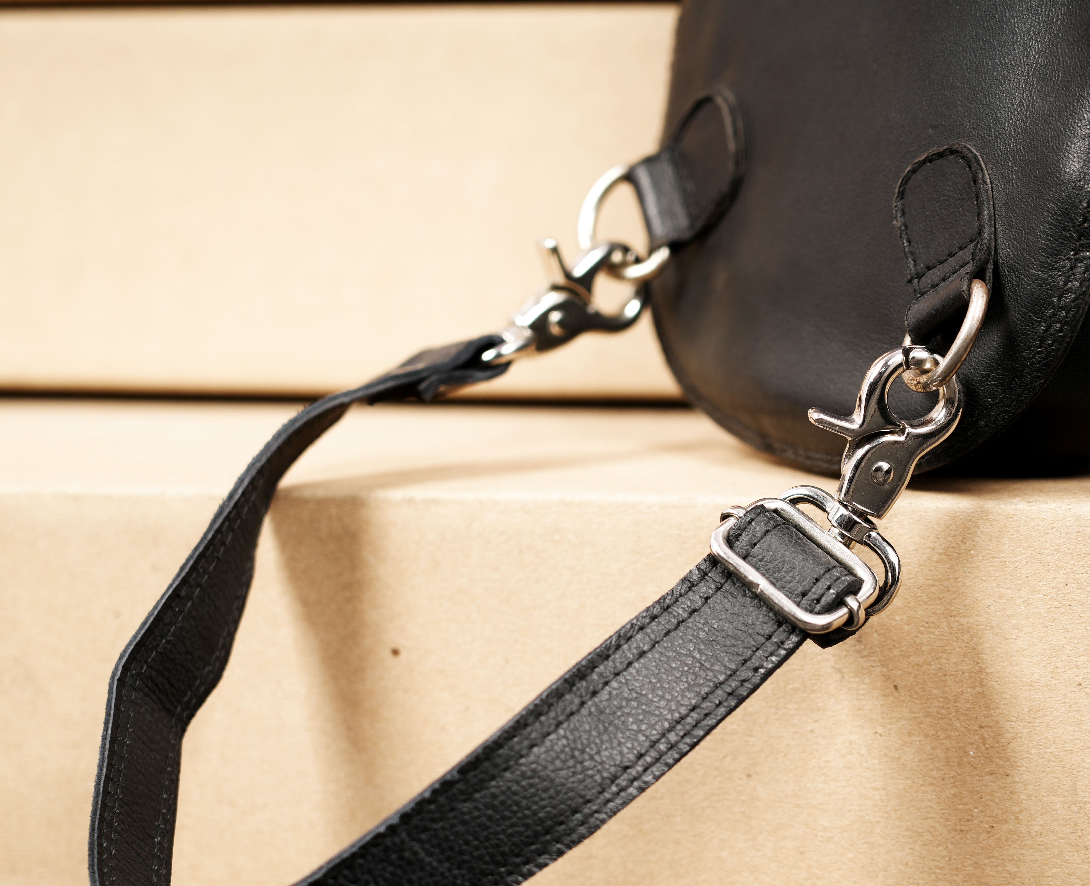 Black leather waist thigh belt with zipper pouch || Unisex leather waist thigh belt with front pouch (LT/NS/WBTS/6005)