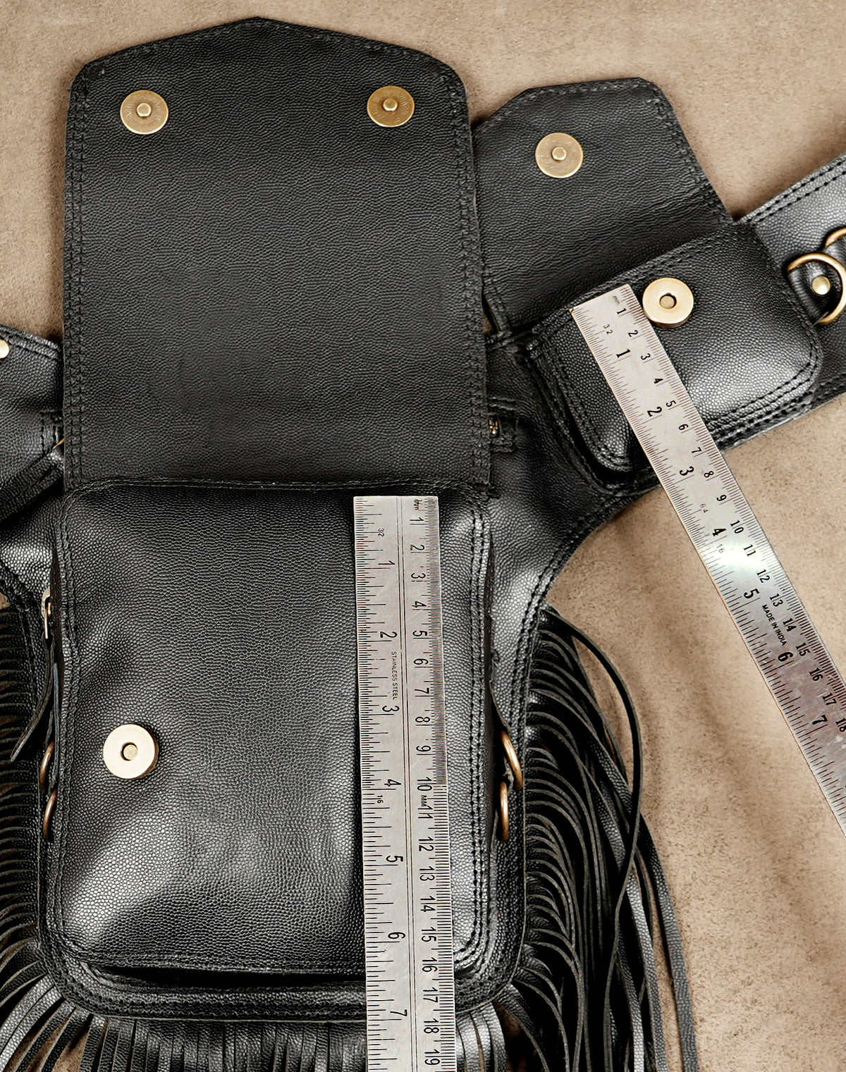Adjustable leather hip belt with fringe tassels
