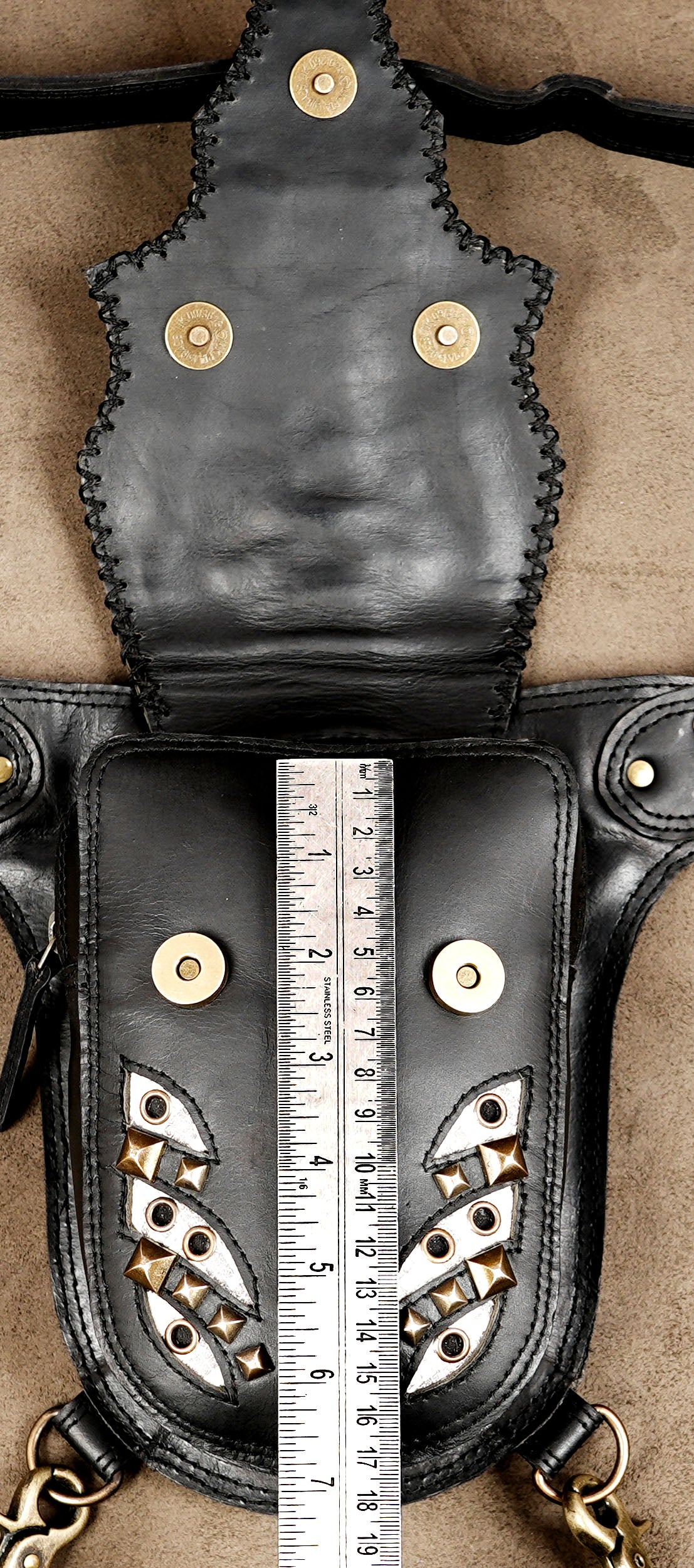 Alternative fashion black leather waist pouch for women and men