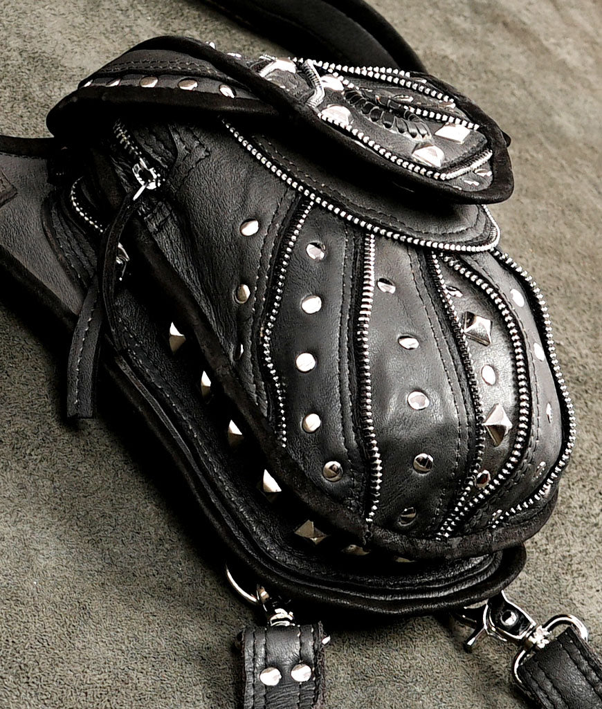 Battle harness leather bag with detachable leg strap