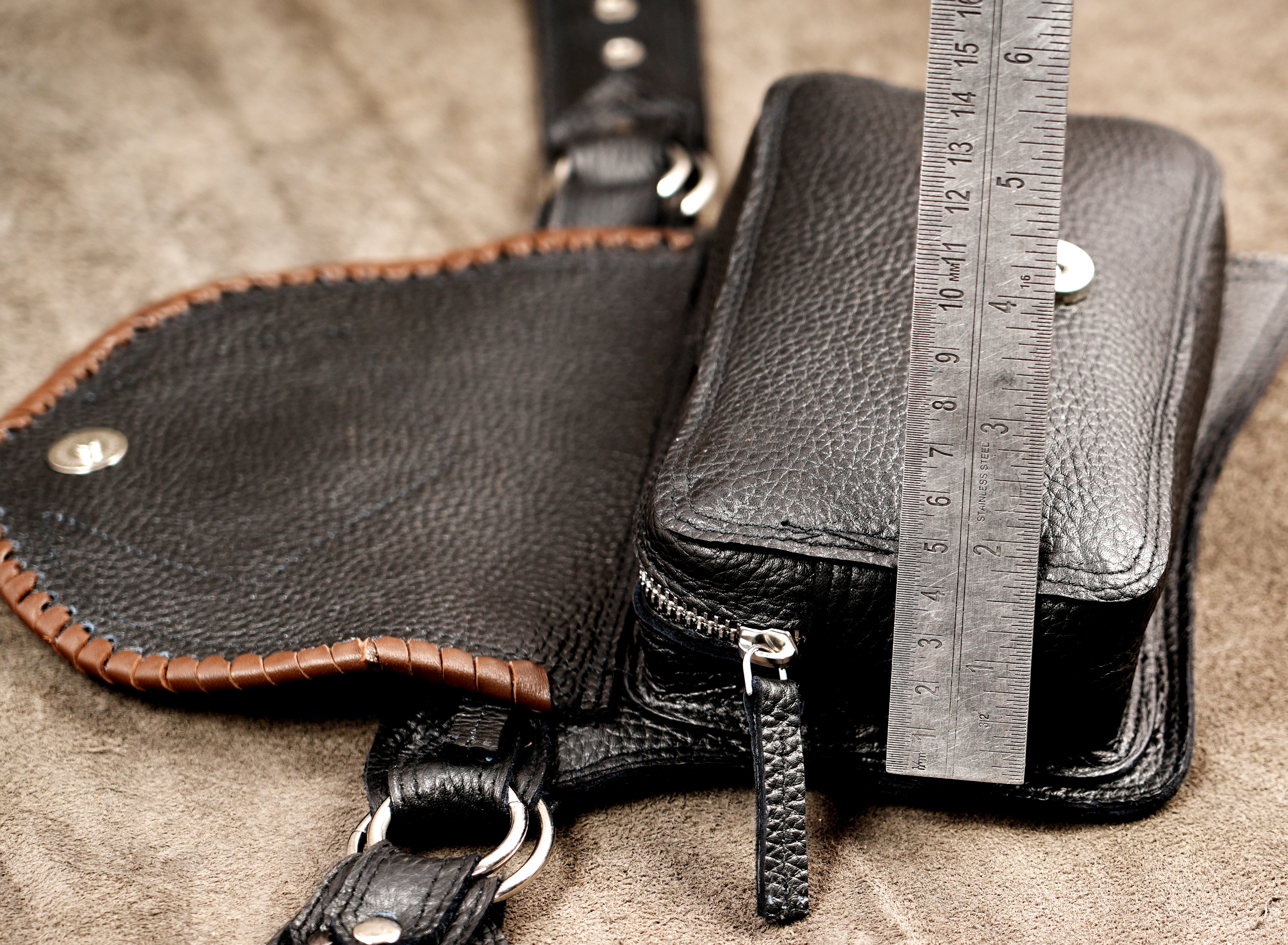 Battle ready leather belt with paired stone pockets