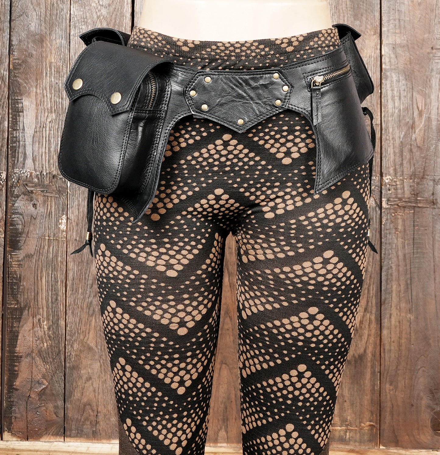 Stylish black leather waist pack with functional pockets