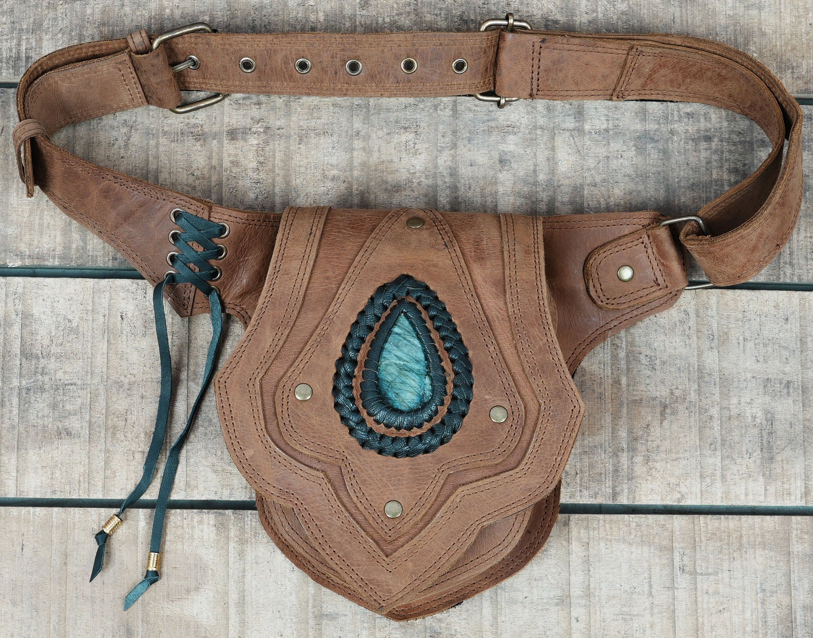 Leather waist bag with teardrop stone