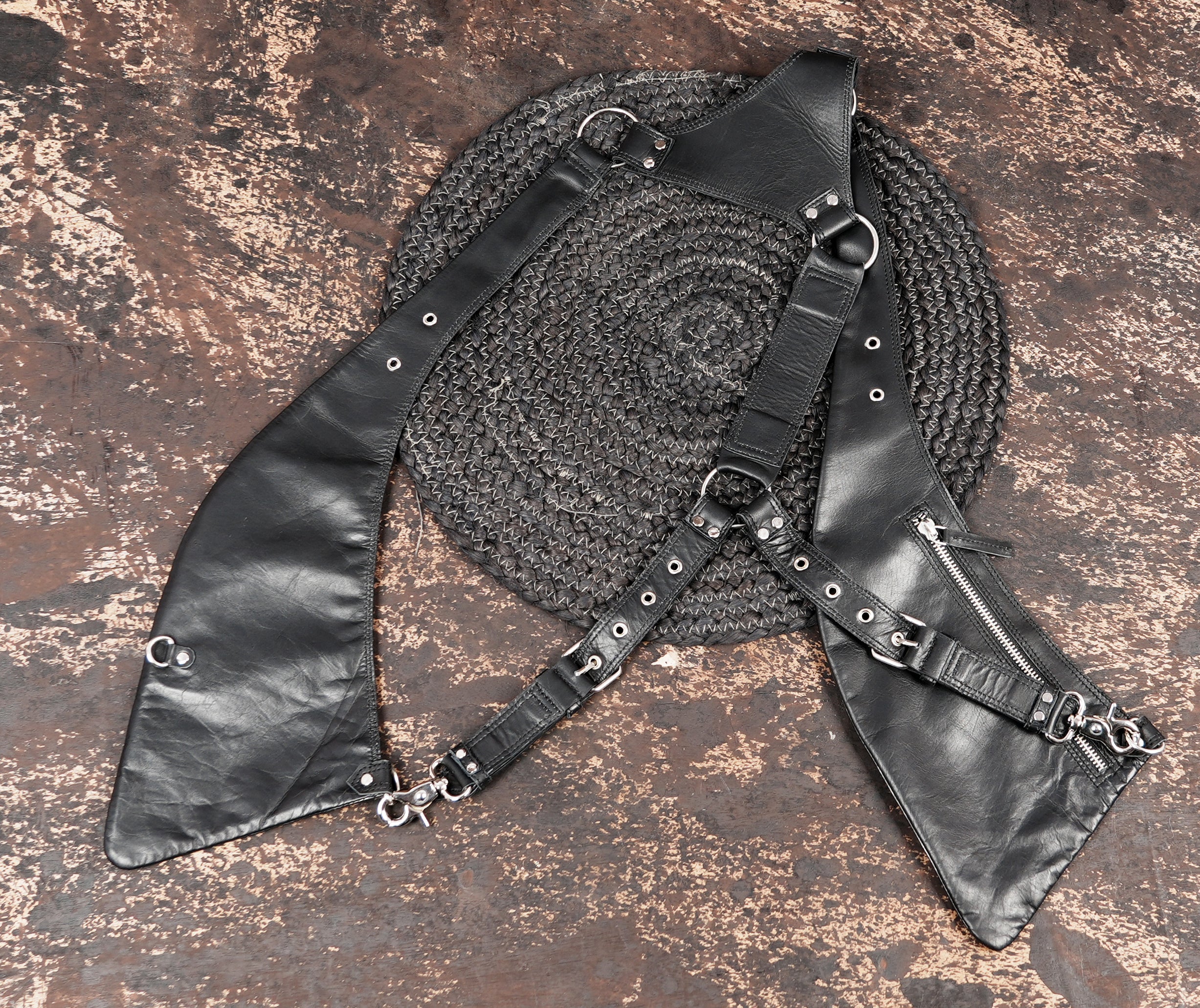 Black Leather Utility Waist Belt with Zipper Pockets || Handmade Leather Waist Harness Belt with Adjustable Straps (LT/NS/HLS/6030)