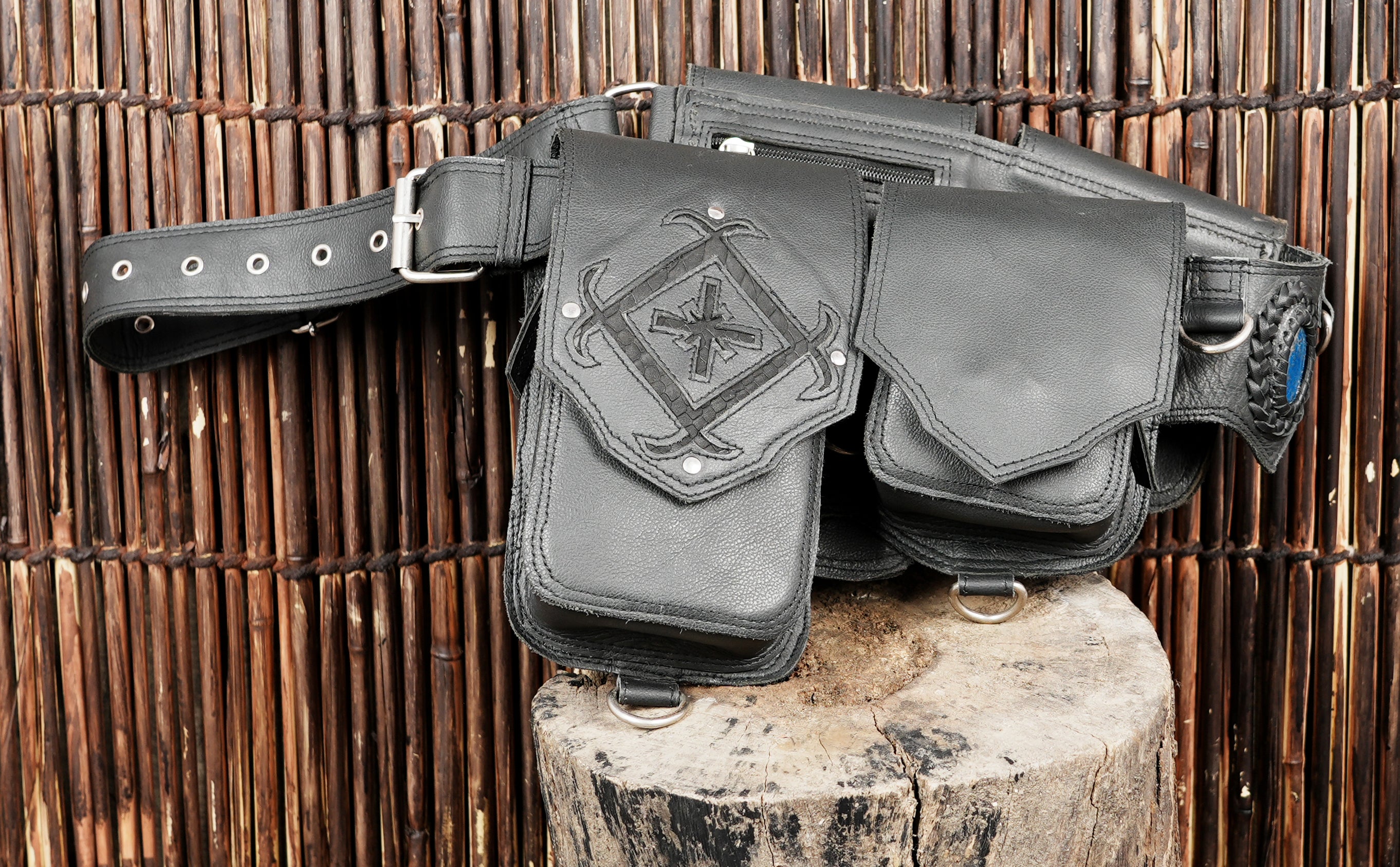 Leather waist belt bag with multiple compartments