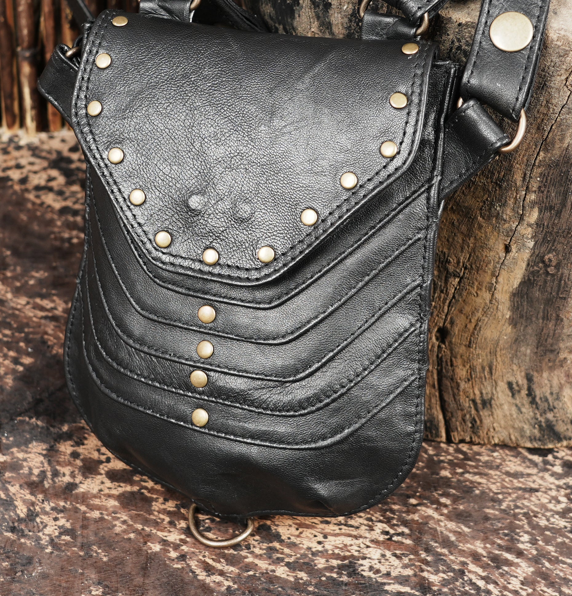 Handcrafted Leather Shoulder Holster with Dual Utility Pouches || Unisex Leather Shoulder Holster Bag with Dual Pockets (LT/AB/HLS/6107)