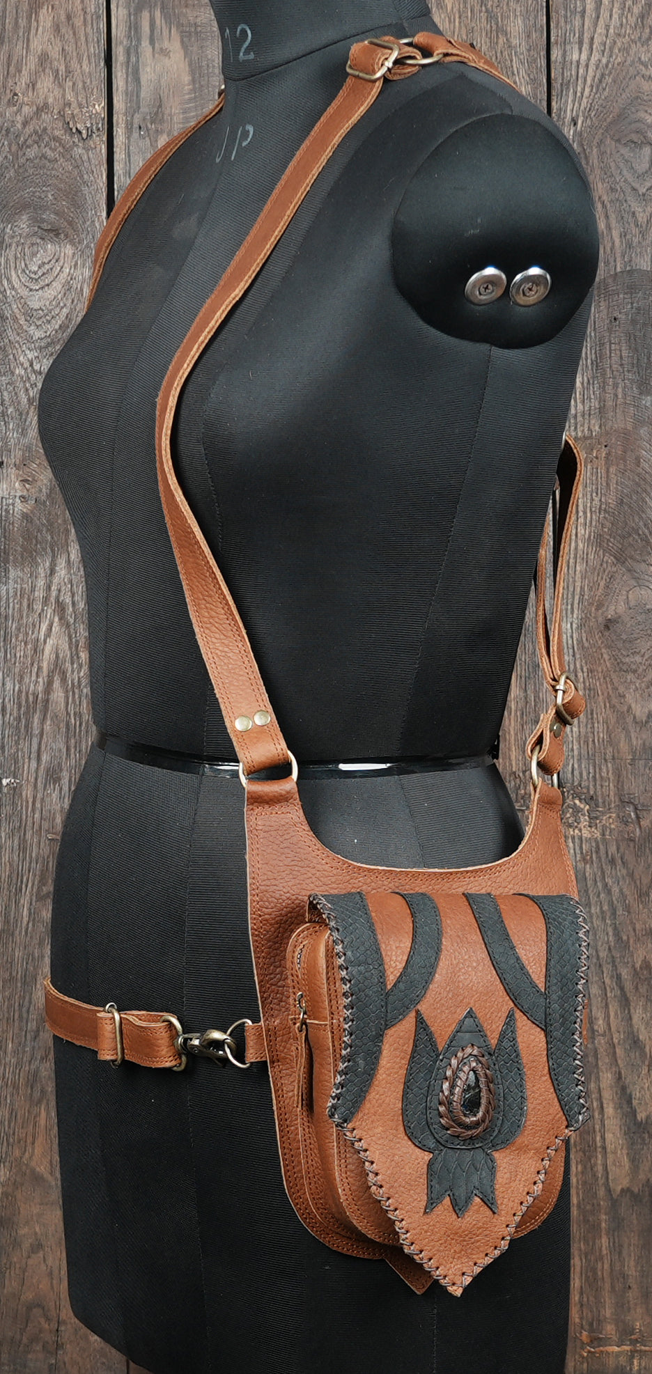 Leather thigh holster pouch for phone keys and essentials