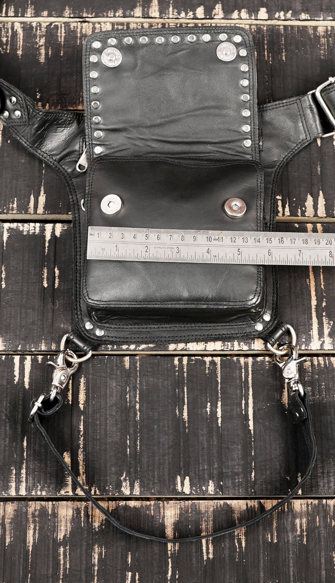 Utility leather thigh belt pouch for travel and festivals