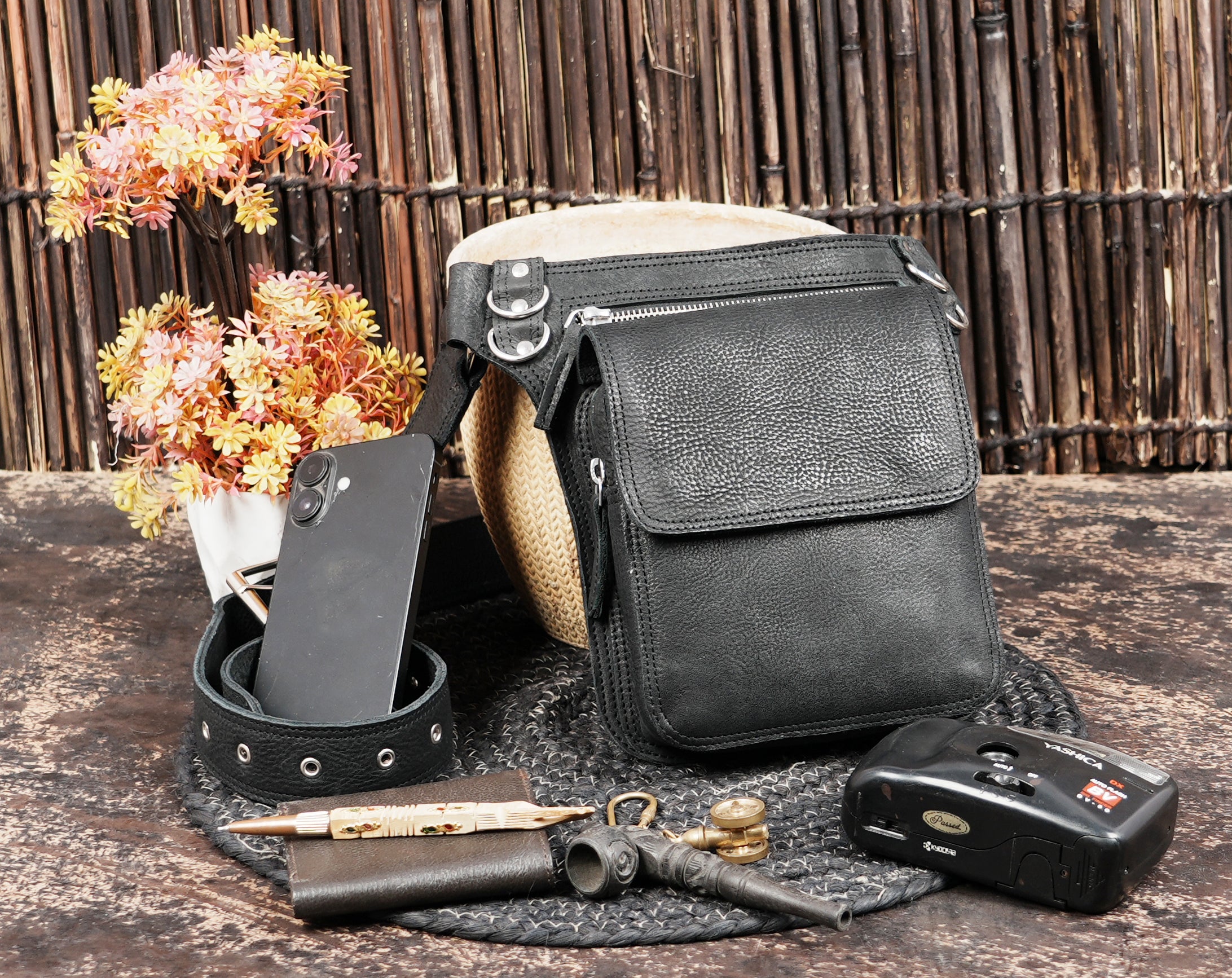 leather belt with zipper pouch