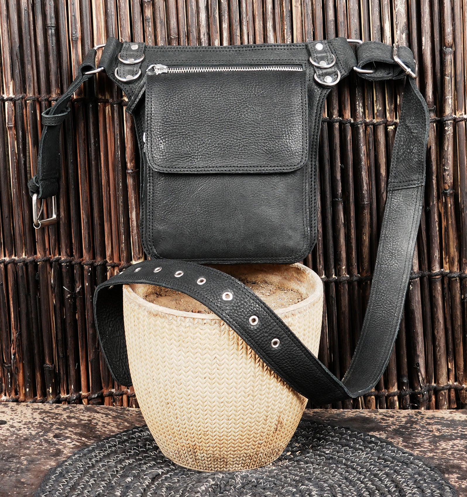unisex leather belt bag black