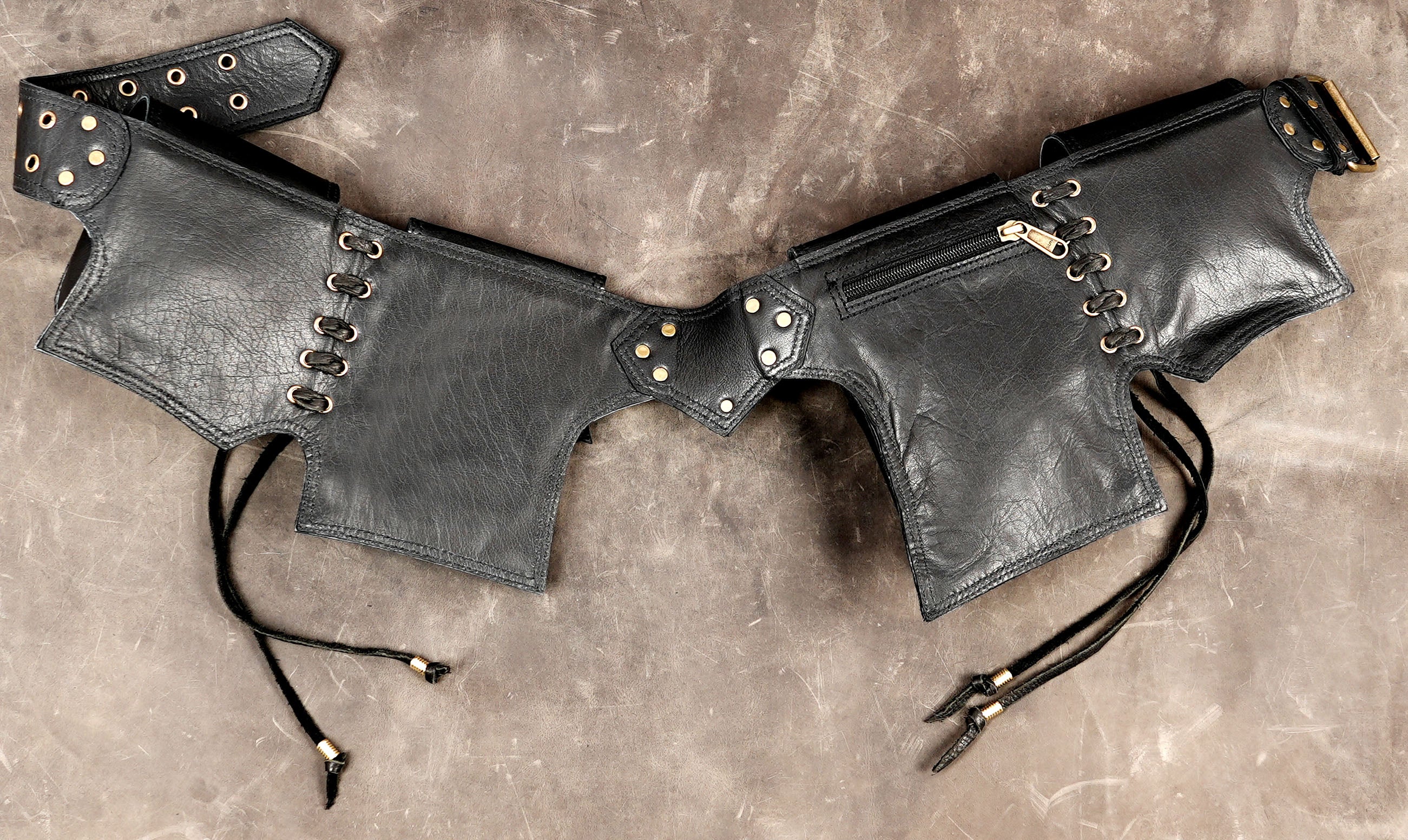 Festival leather belt with lace-up pocket details
