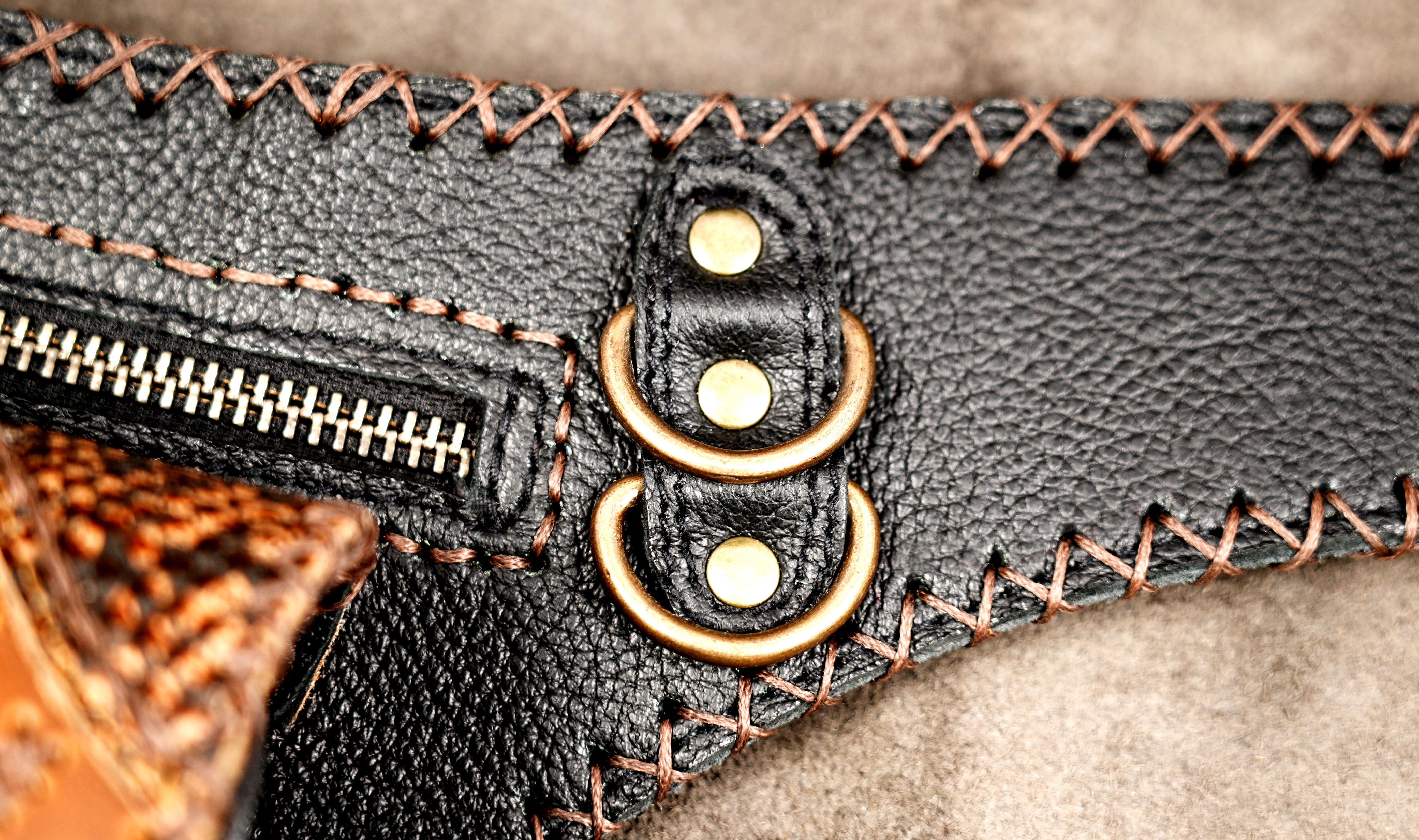 Genuine leather belt bag with natural stone and zipper pocket