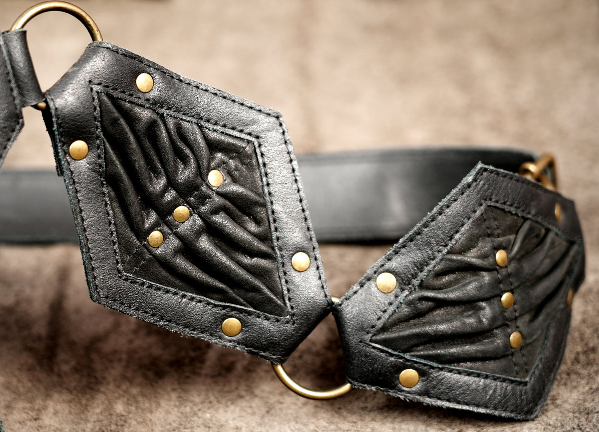 Steampunk waist pouch in black leather with brass O-rings and diamond side panel