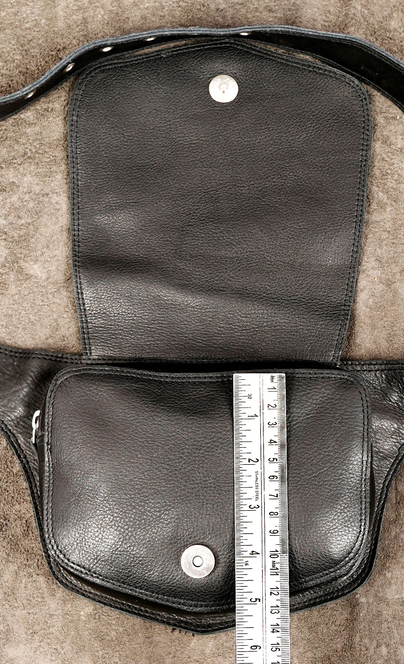 Handmade leather everyday bag with smooth black finish