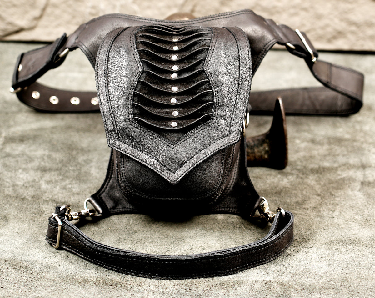 Ranger class leather leg bag with adjustable strap