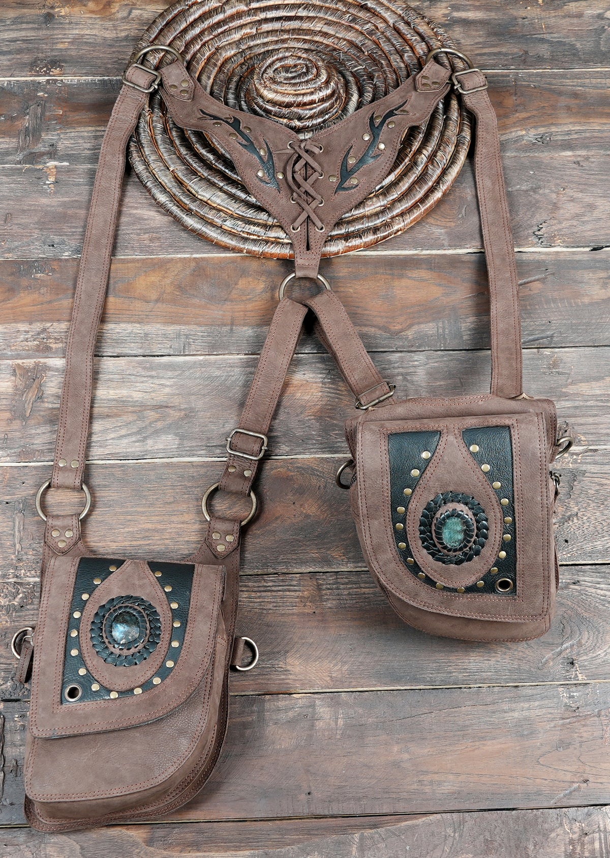 Unisex leather shoulder holster harness with dual pockets