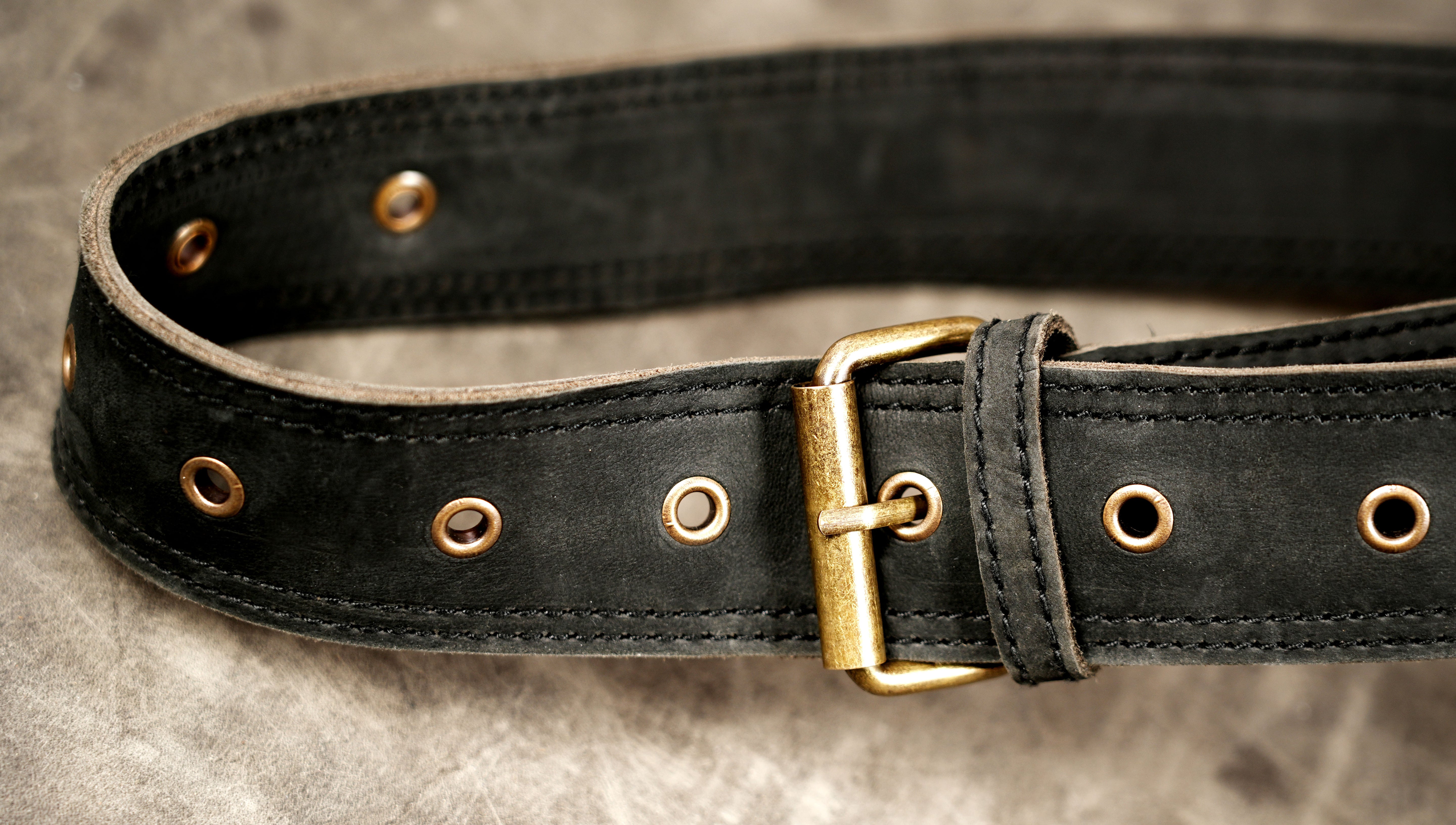 Unisex leather hip pouch with adjustable buckle fastening