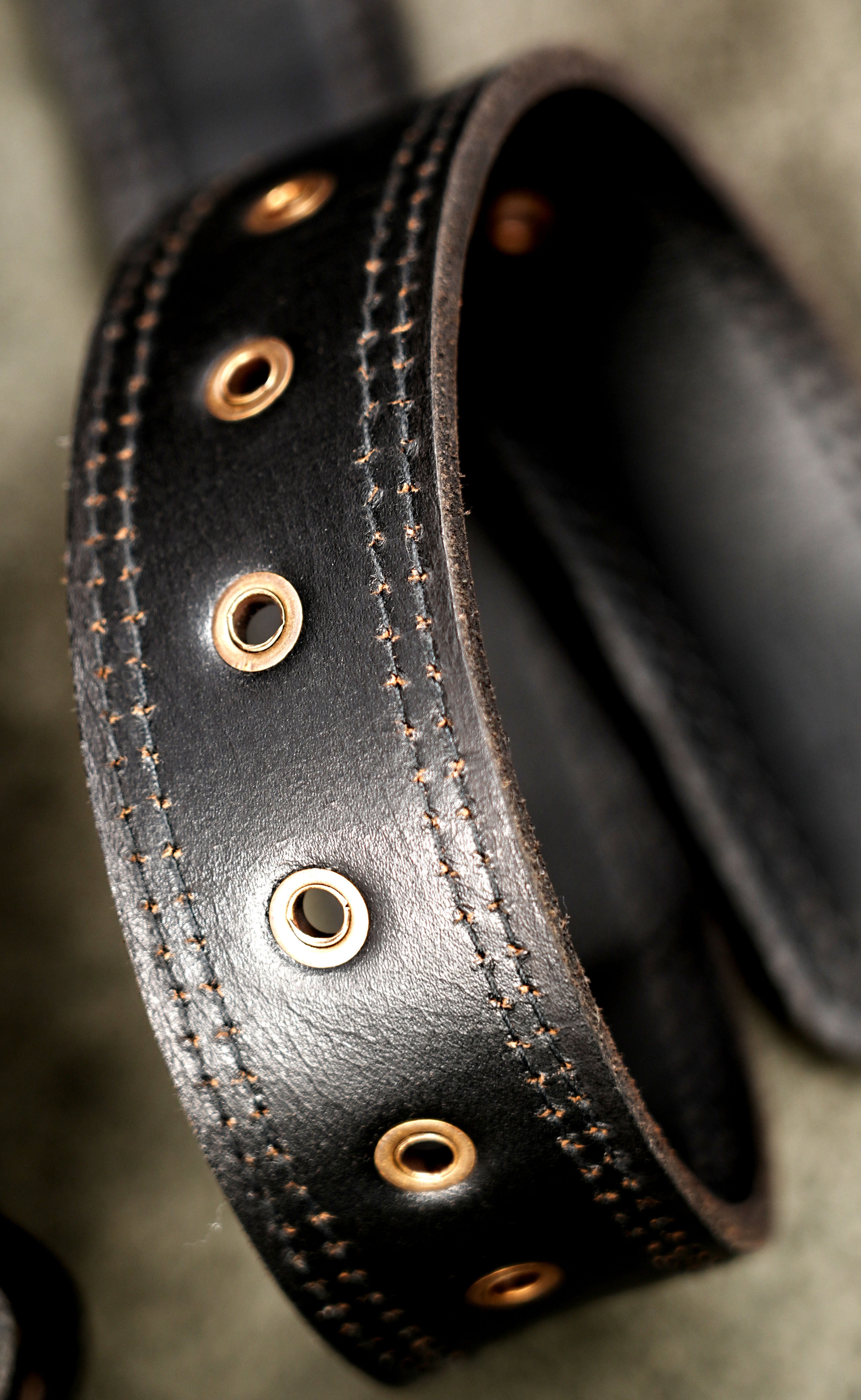 Renaissance leather waist belt with pouch