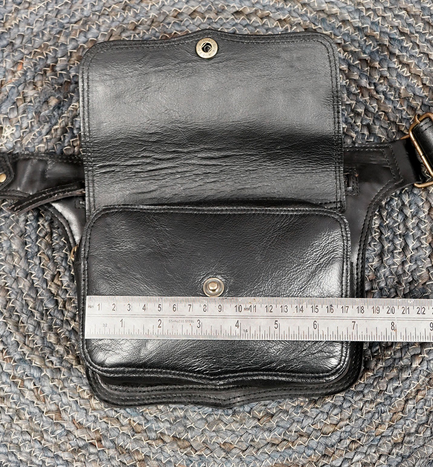 Durable leather waist belt with attached utility pocket