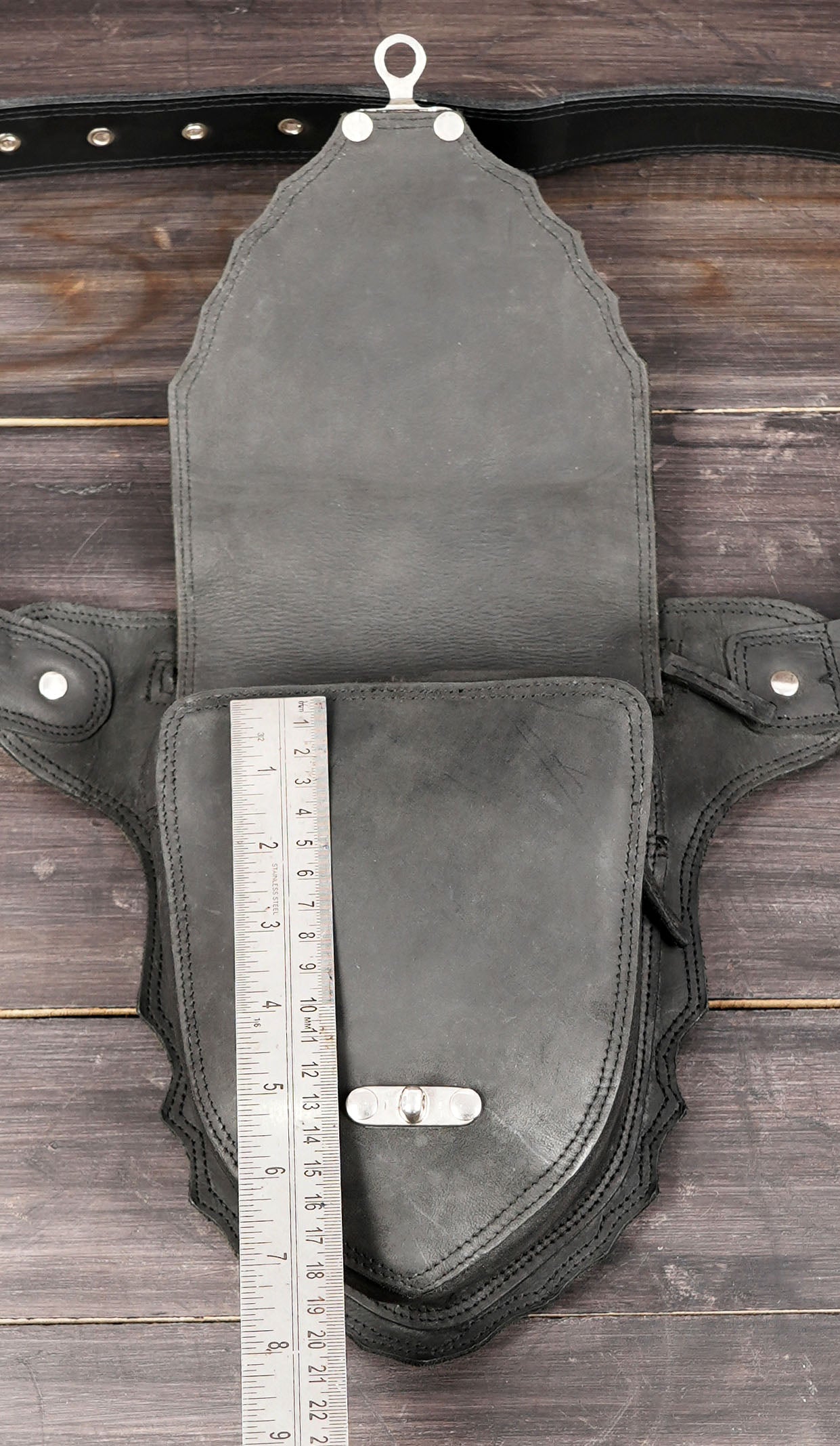 Black leather waist belt for daily wear