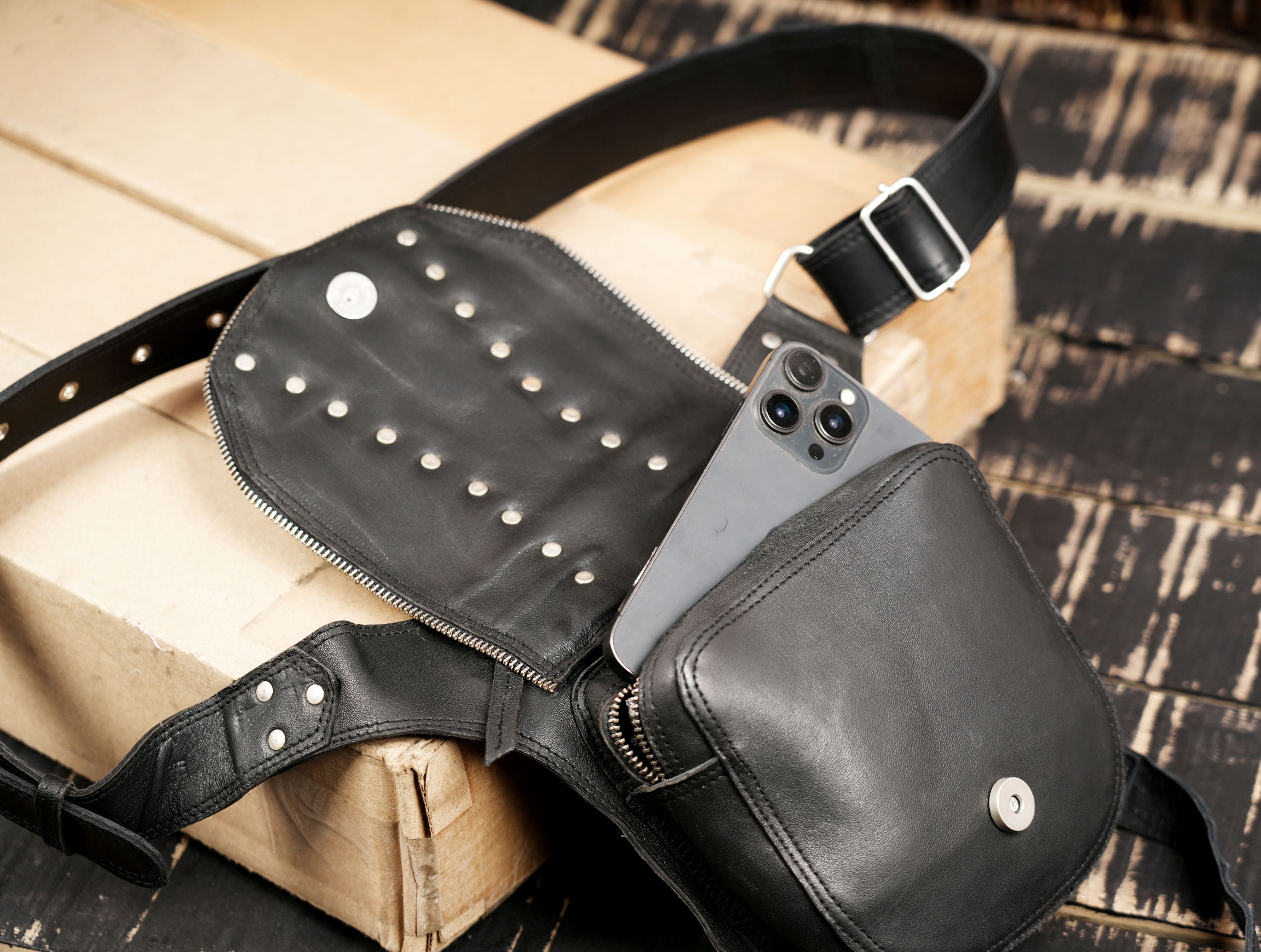 Black leather waist thigh belt with zipper pouch || Unisex leather waist thigh belt with front pouch (LT/NS/WBTS/6005)