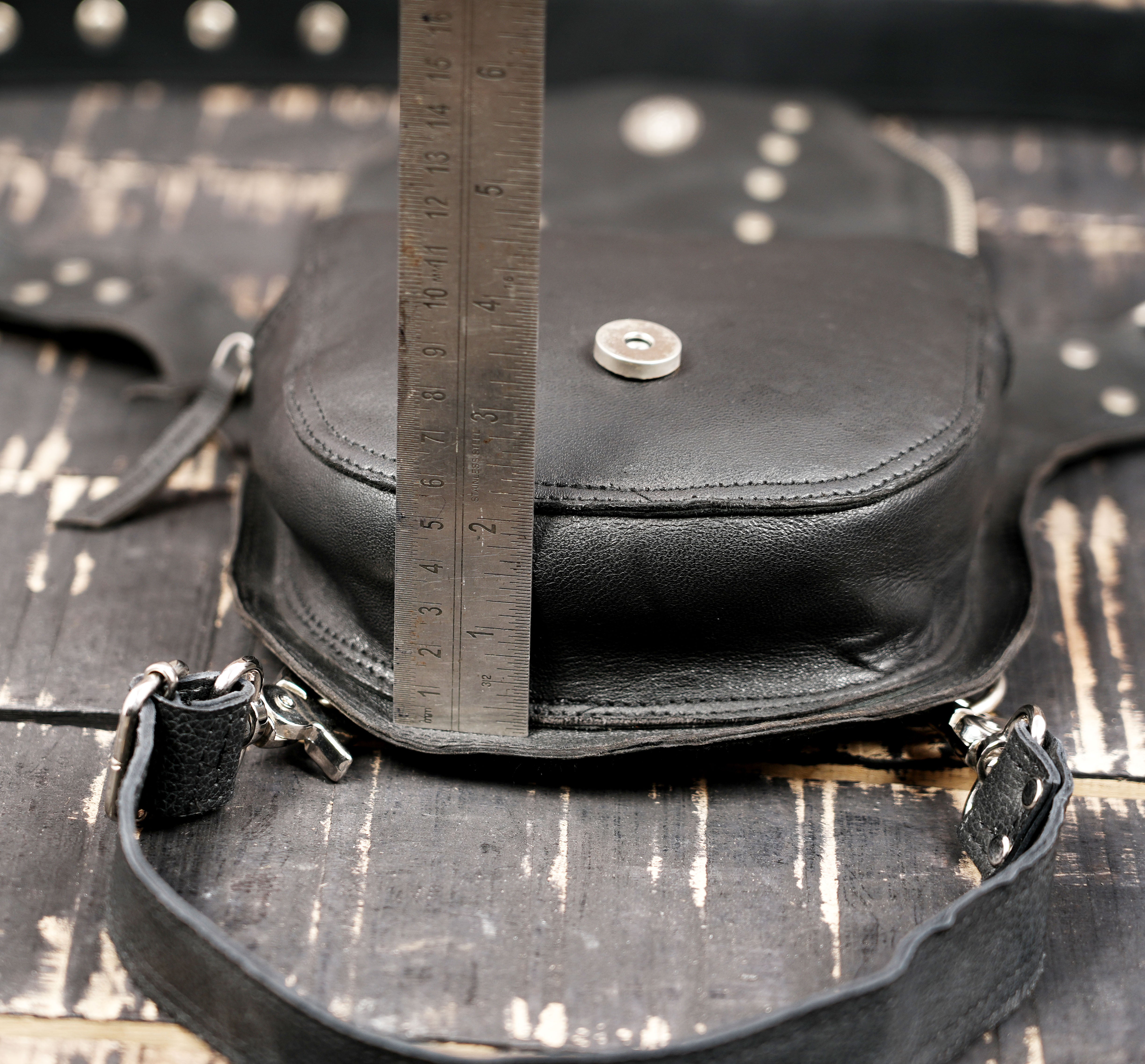 Black leather waist thigh belt with zipper pouch || Unisex leather waist thigh belt with front pouch (LT/NS/WBTS/6005)