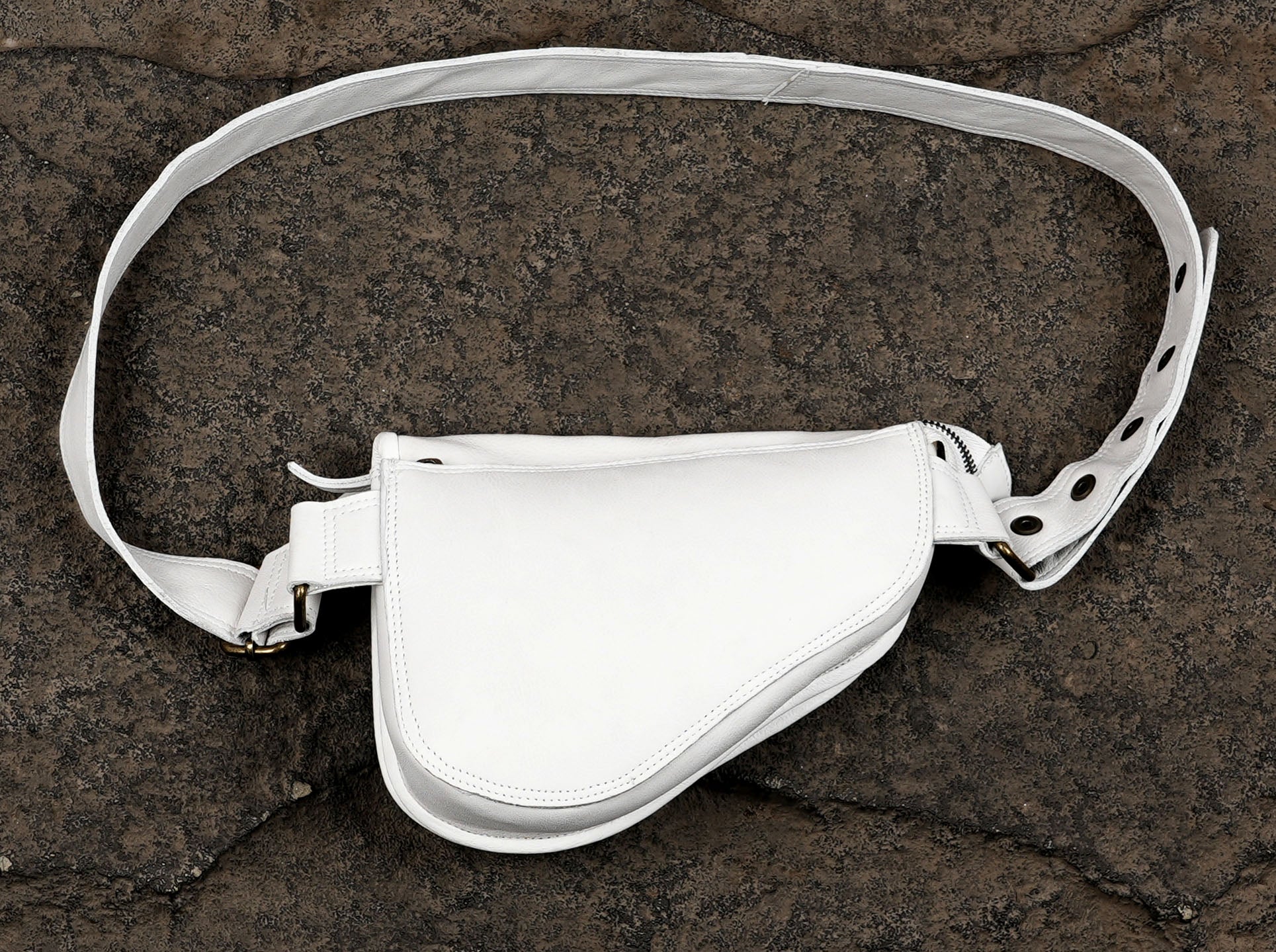 Handcrafted white leather pouch with crystal stone and studs