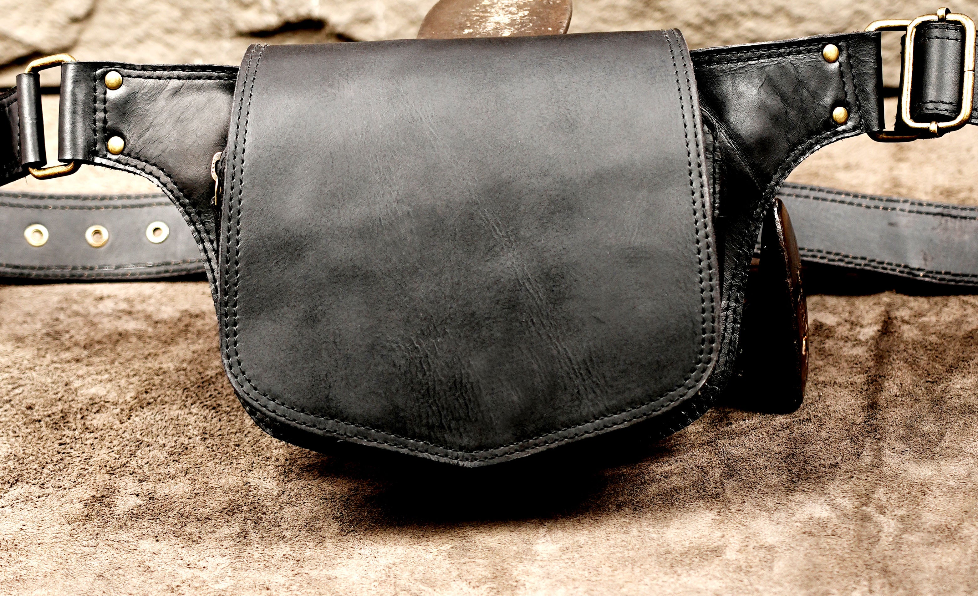 Handmade leather waist pouch belt