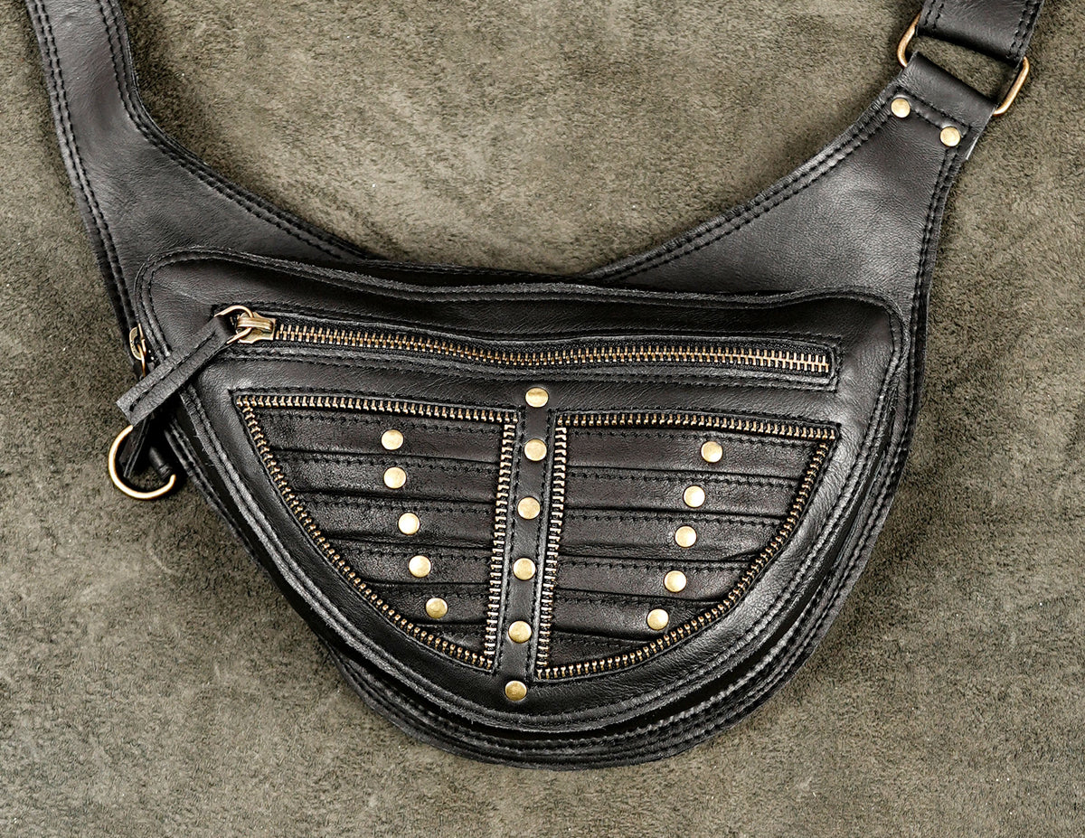 Unisex leather shoulder bag harness with antique brass hardware