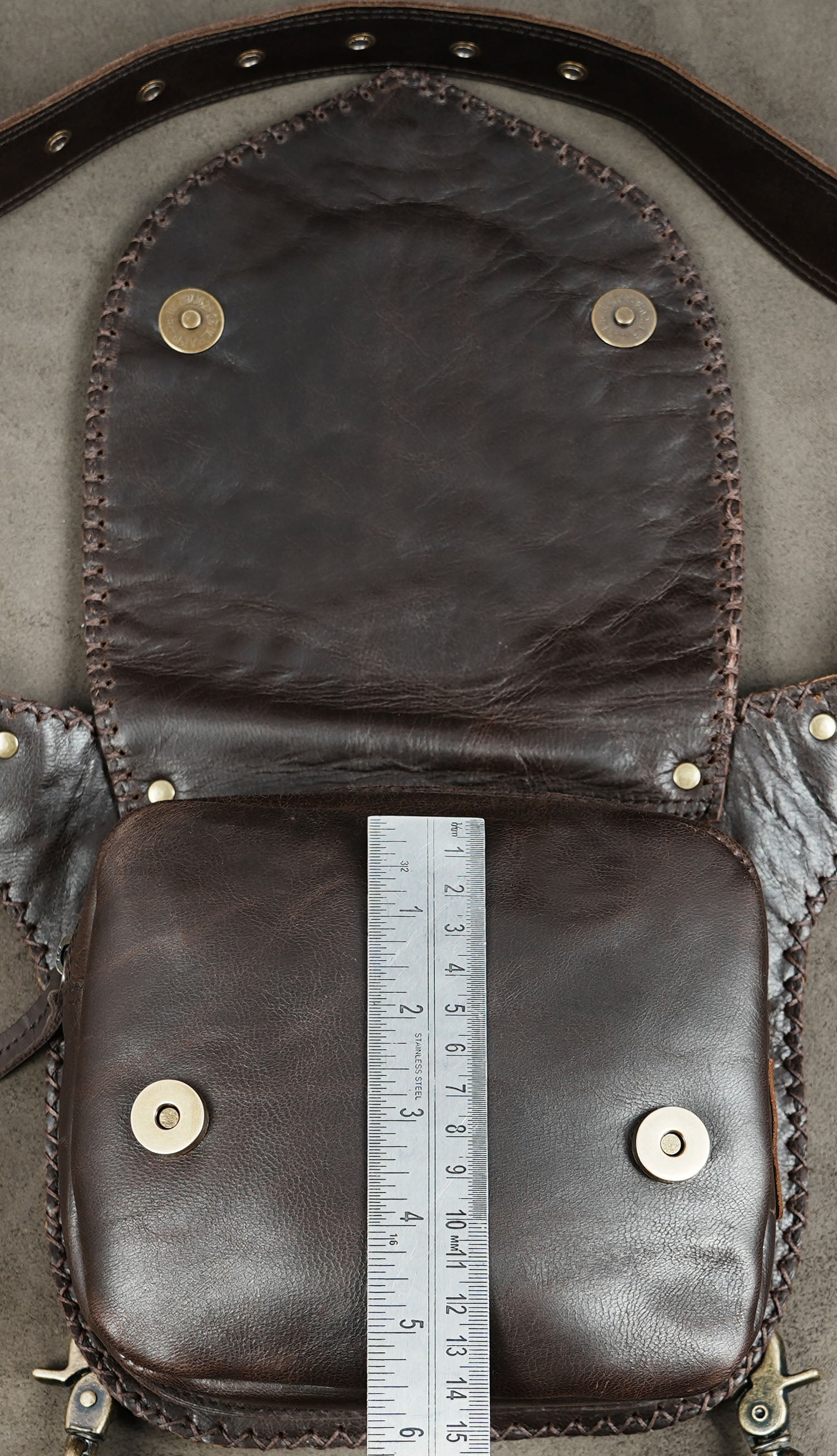 Adjustable leather waist and leg bag for men and women