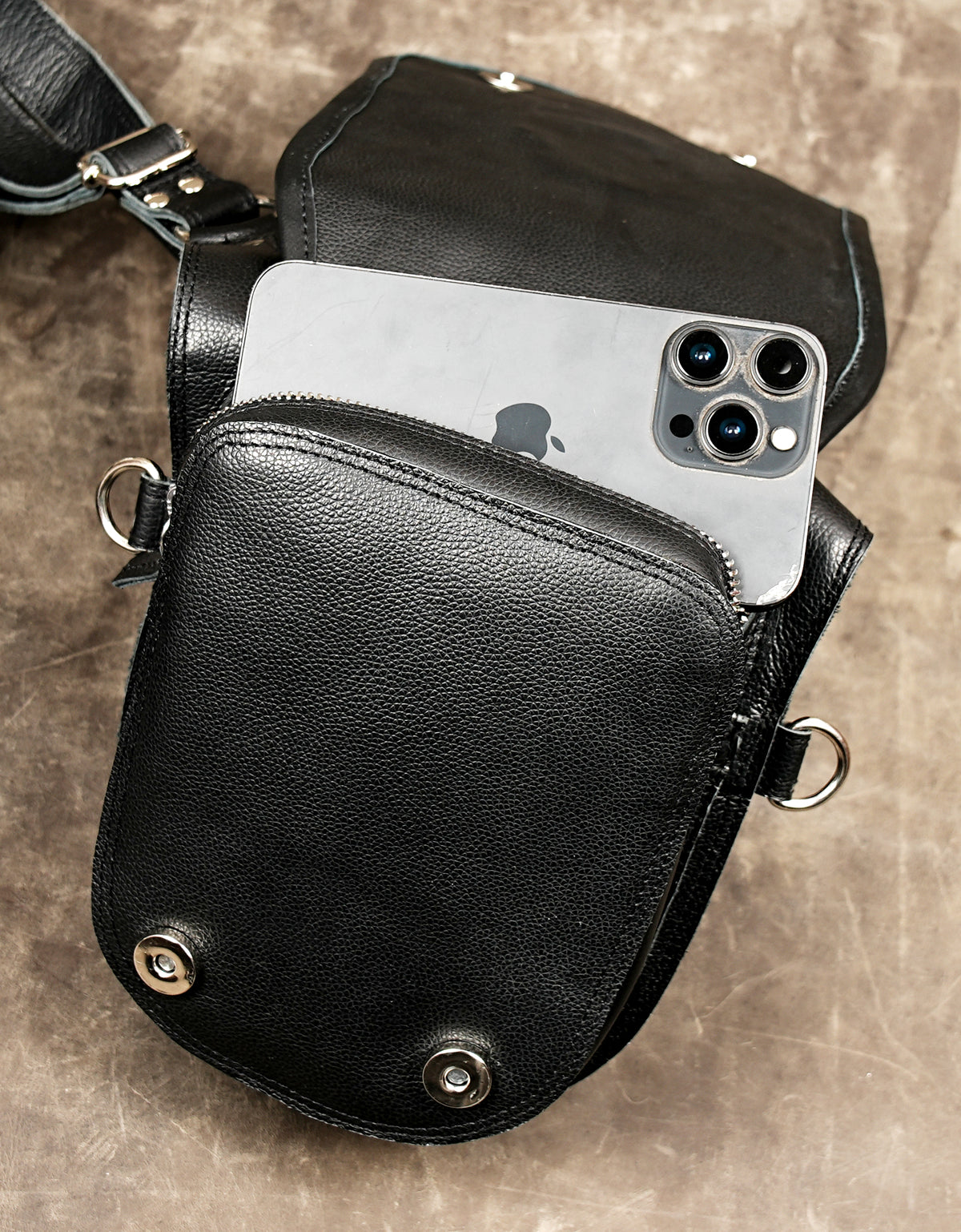 Adjustable unisex leather body bag for festivals and concerts