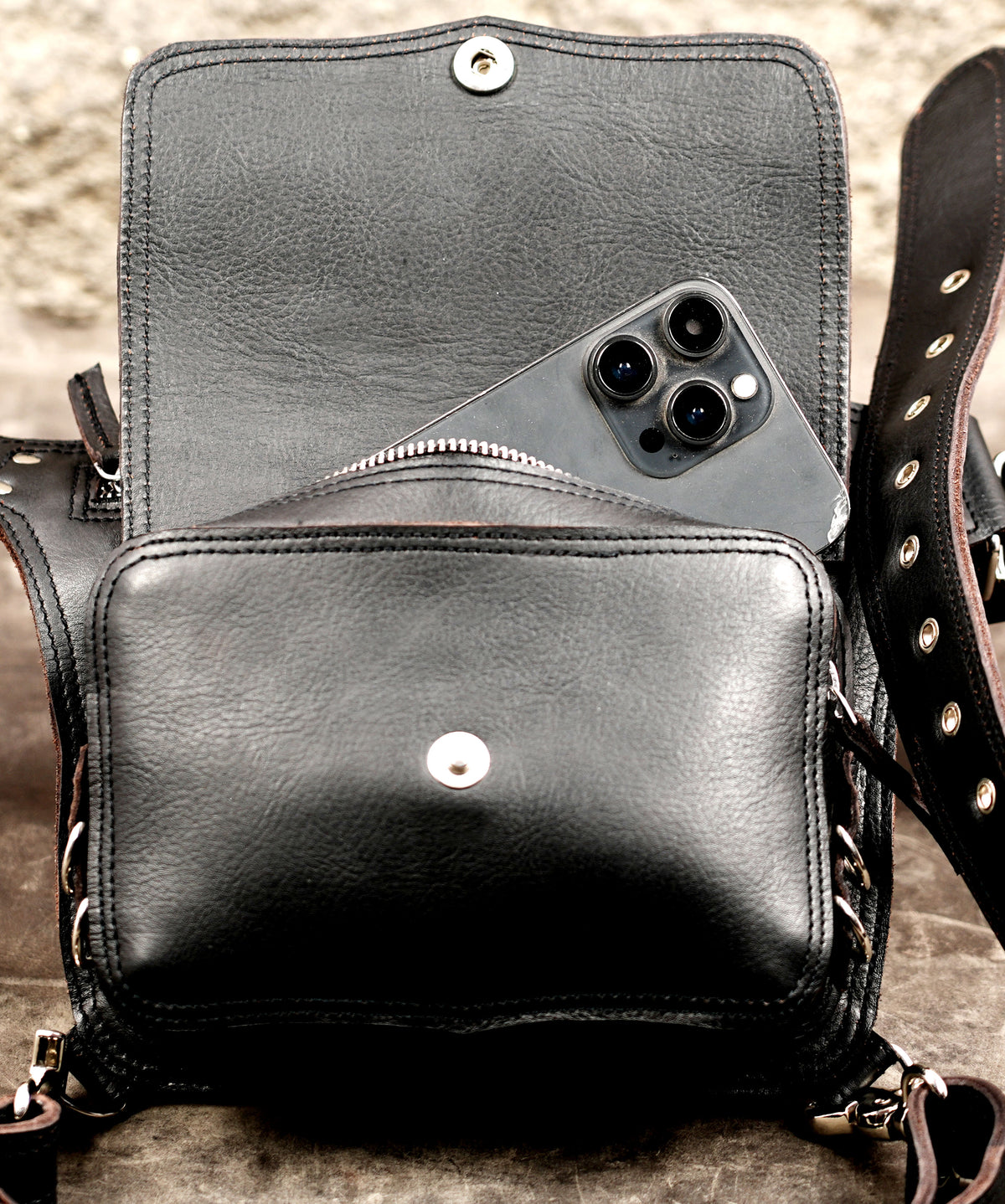 Black leather thigh pouch with adjustable waist belt