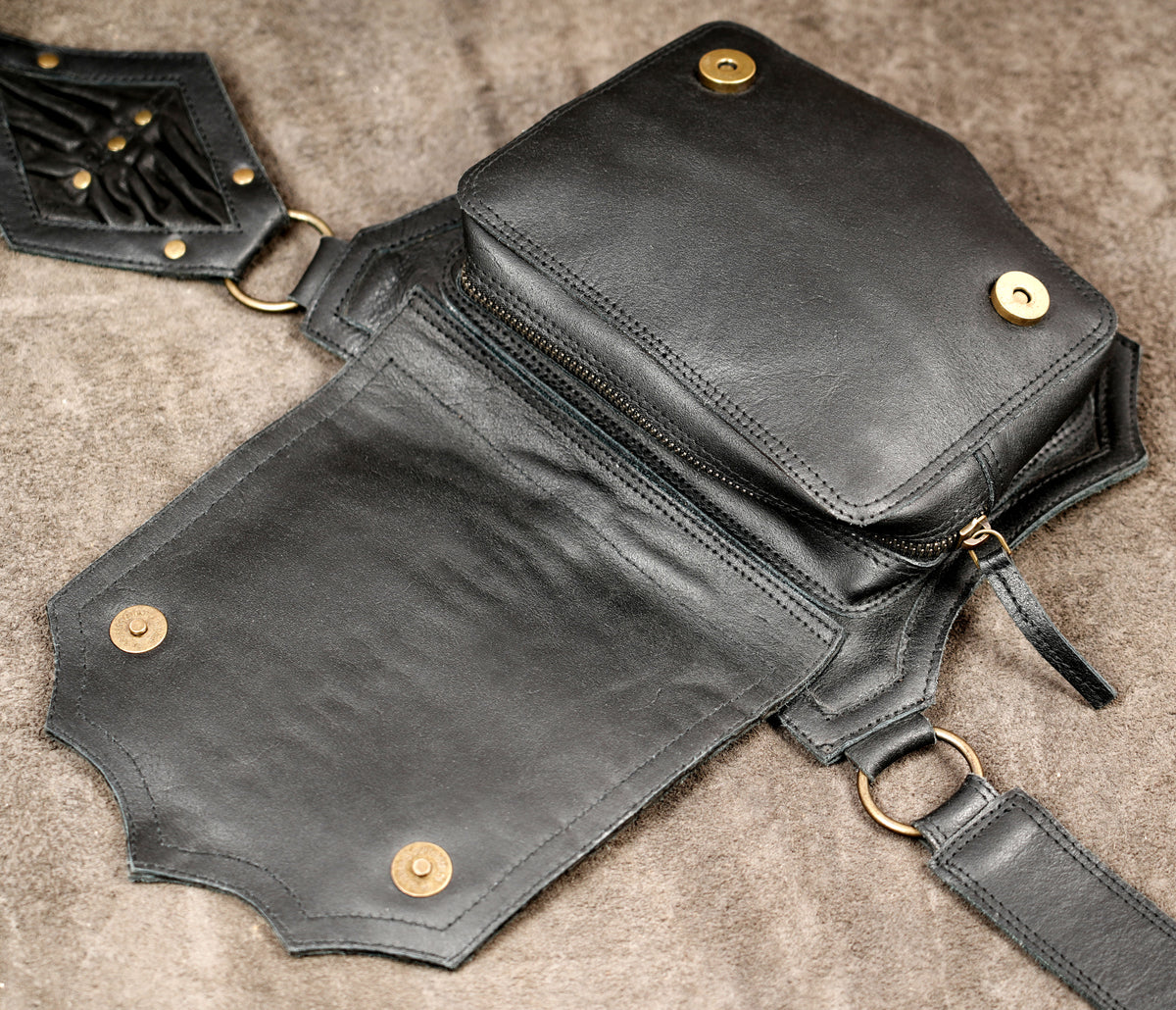 Cosplay utility belt with leather hip bag and diamond side section
