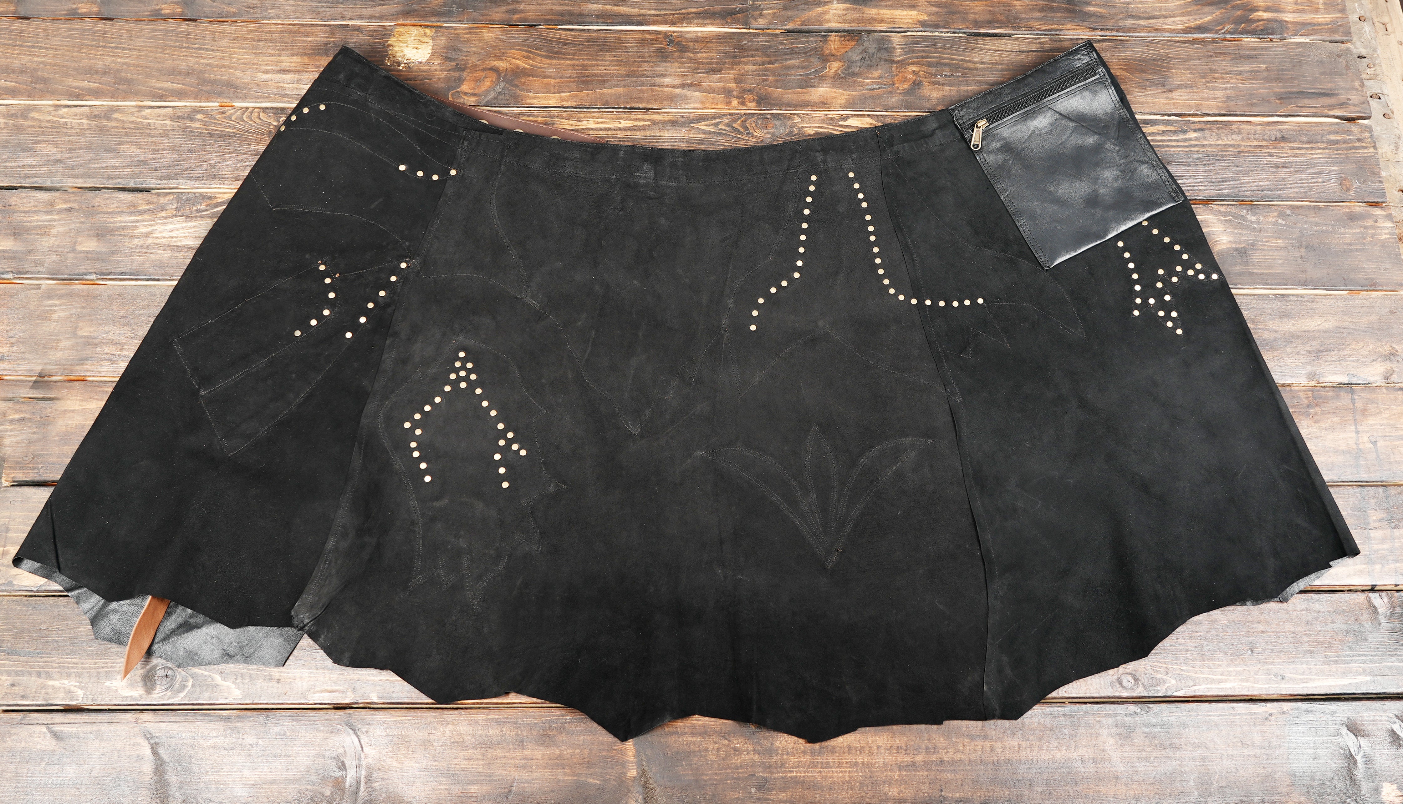 Boho crystal skirt with labradorite stone and leather fringe ties
