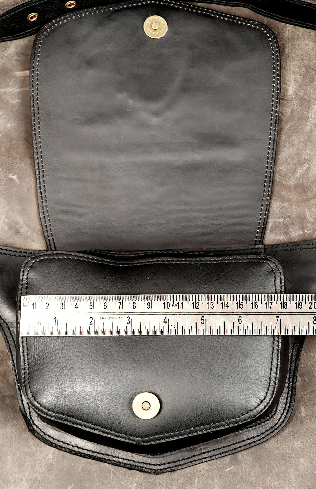 Boho style leather waist pouch for women and men