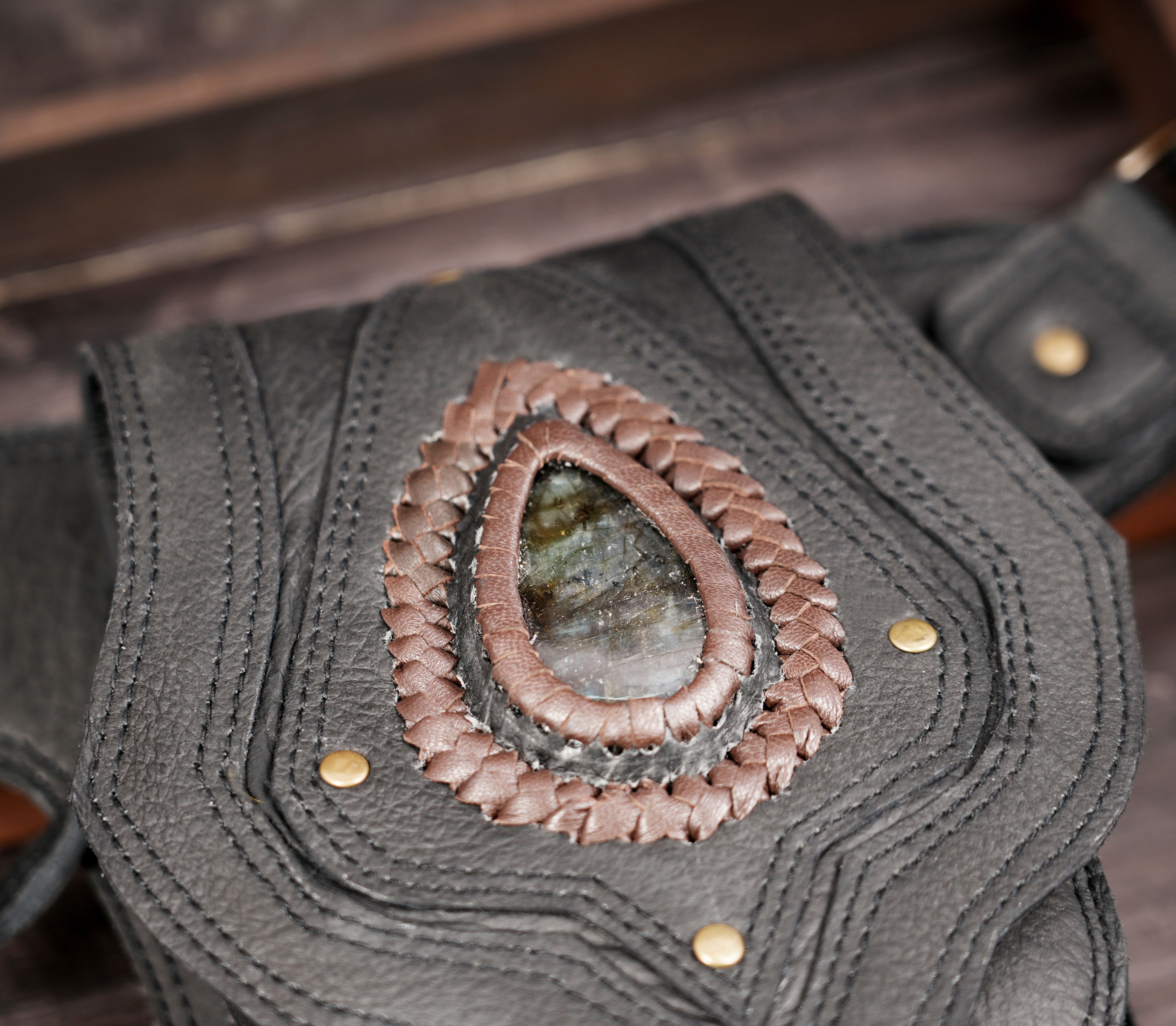 Leather waist bag with teardrop stone