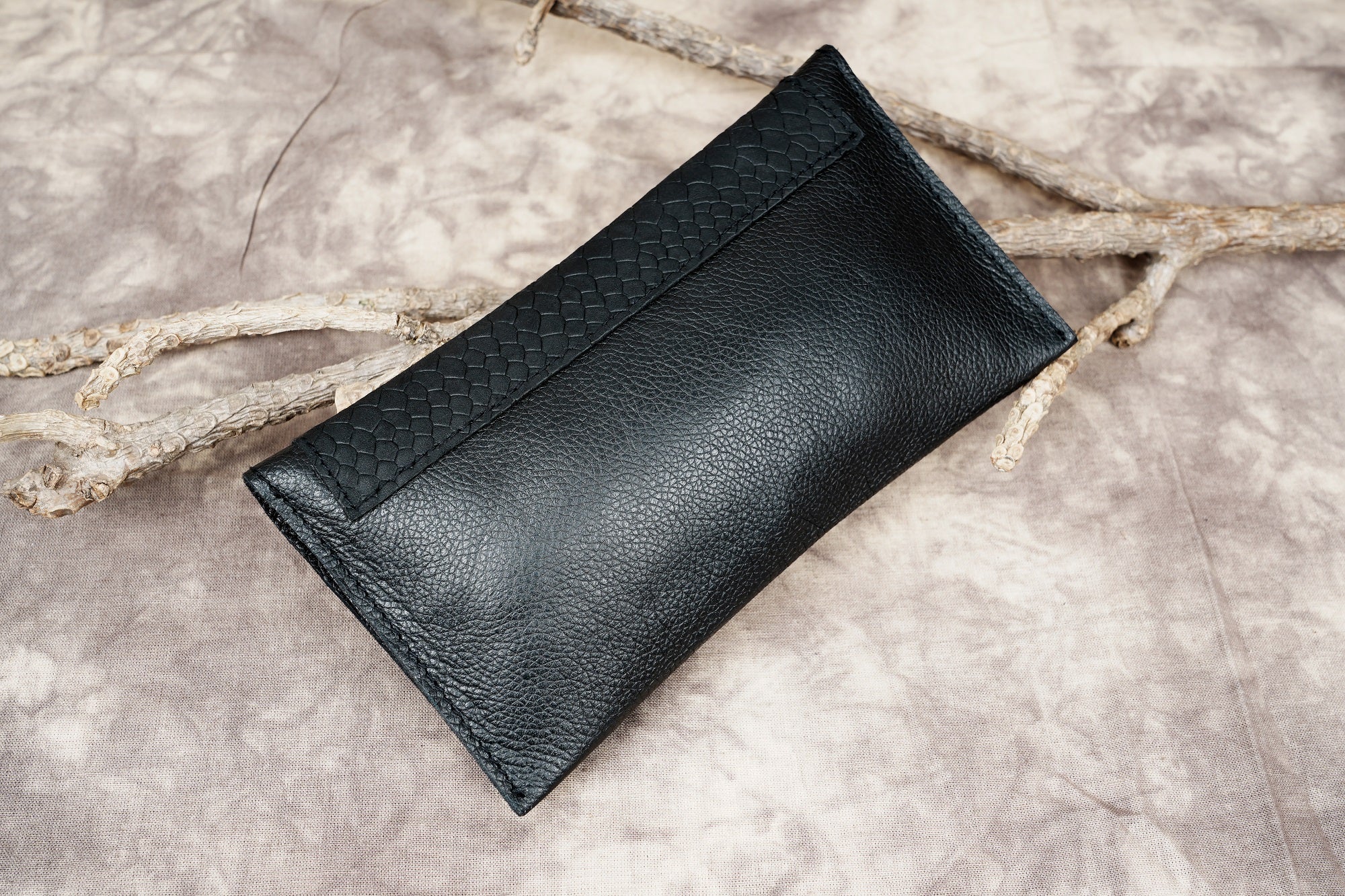 Leather Pouch || Leather Tobacco Pouch || Handcrafted Leather