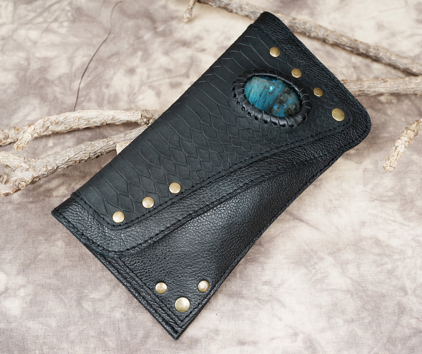 Leather Pouch || Leather Tobacco Pouch || Handcrafted Leather