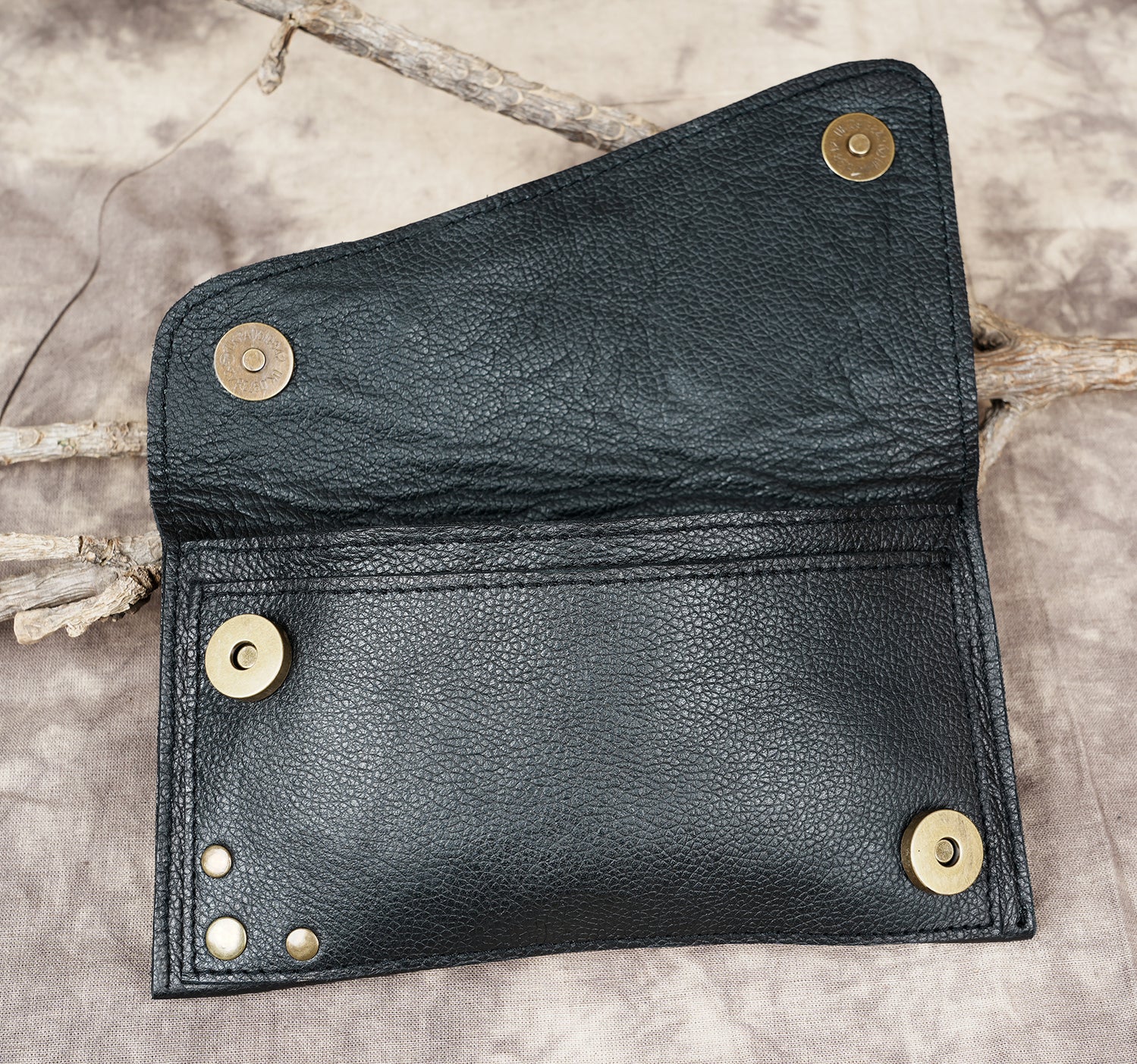 Leather Pouch || Leather Tobacco Pouch || Handcrafted Leather