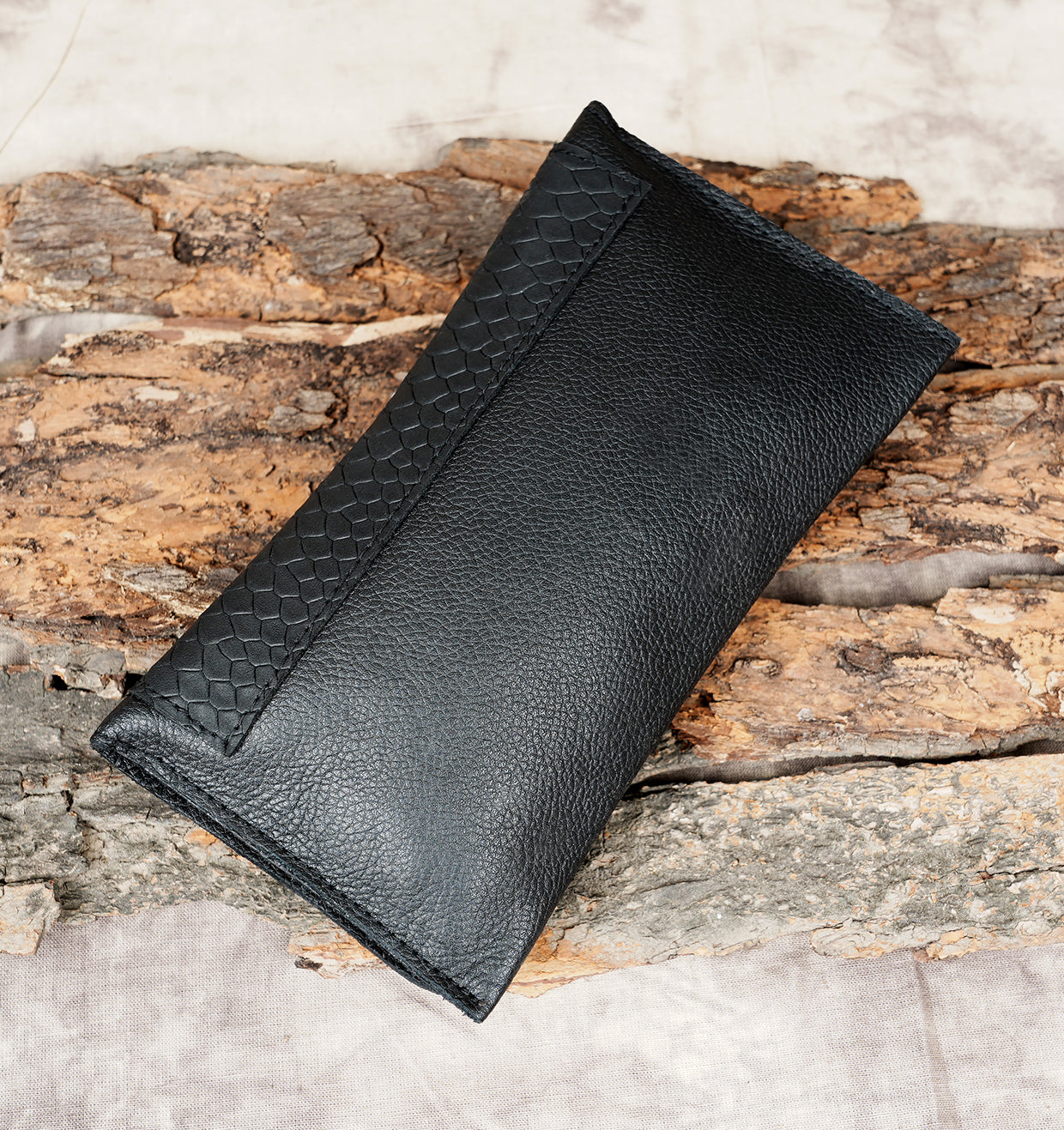 Handmade Leather Pouch || Leather Tobacco Pouch || Handcrafted Leather