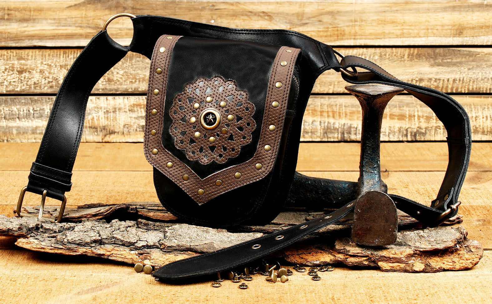 Leather Waist Belt with Classic Antique Brass Touch