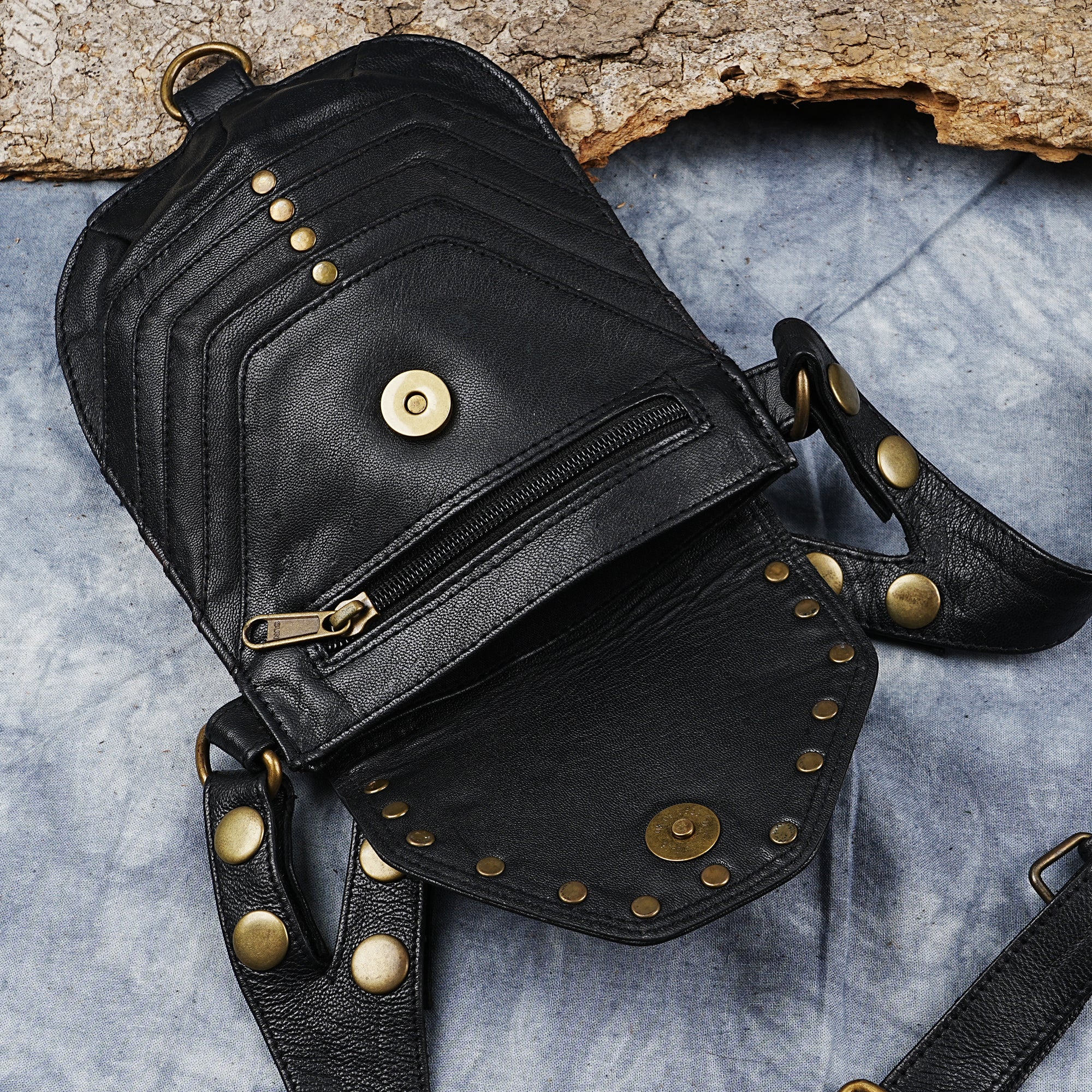 Handmade Black Leather Stylish Holster || Festival Holster || Leather Holster ||